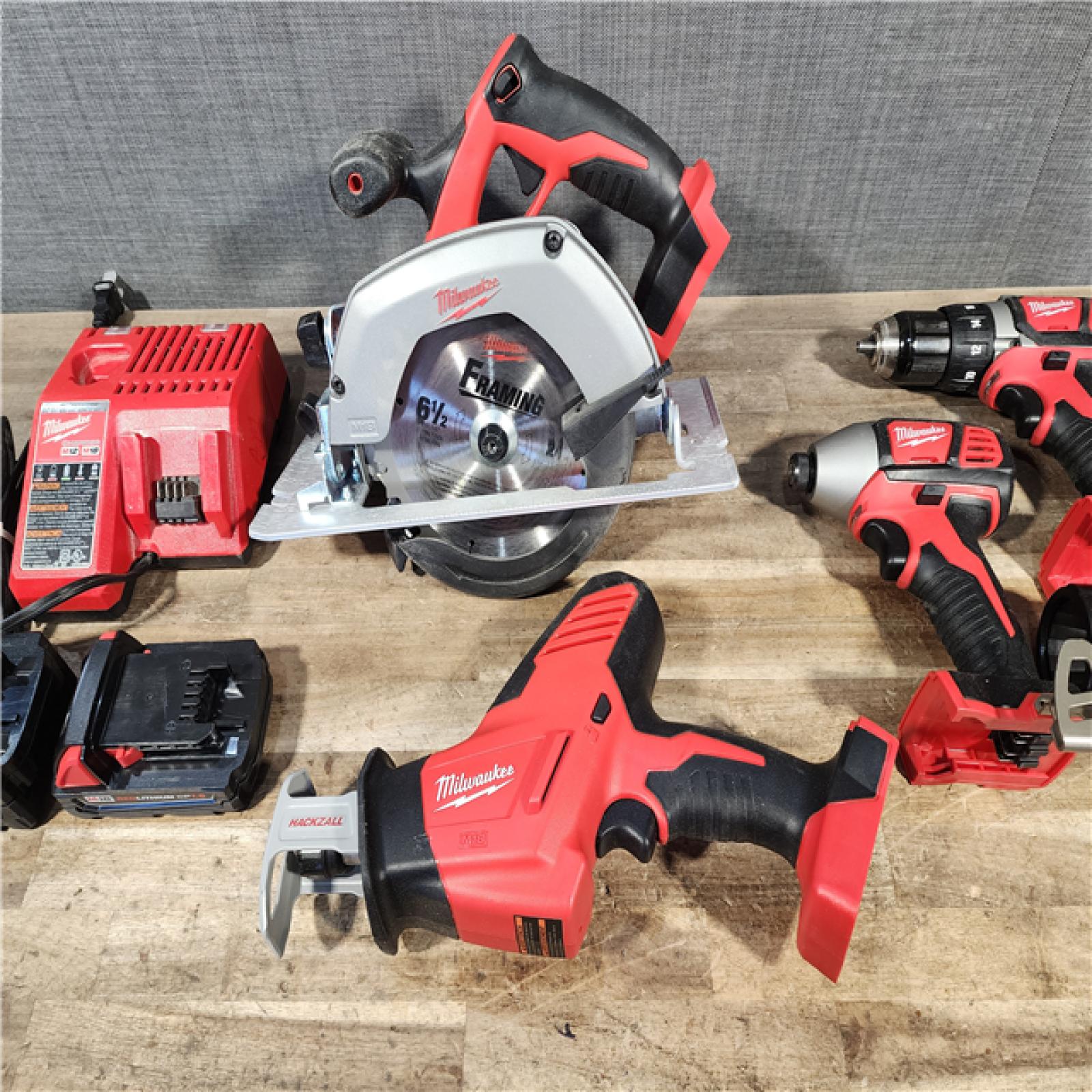 HOUSTON LOCATION - AS-IS Milwaukee M18 18V Lithium-Ion Cordless Combo Kit