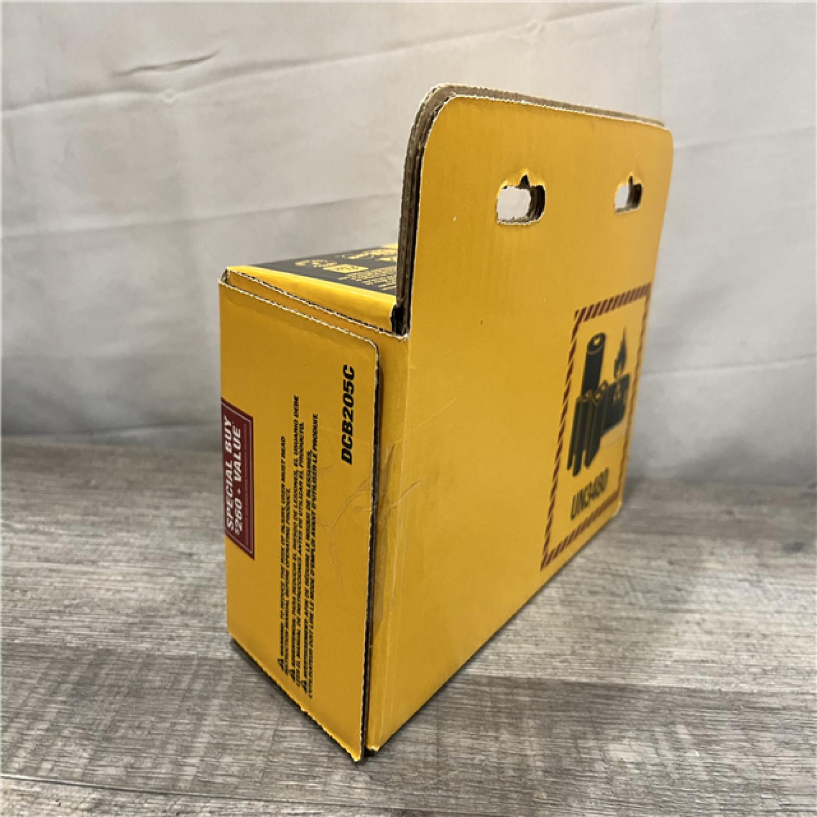 NEW - DEWALT 20V MAX Lithium-Ion 5.0 Ah Battery and Charger