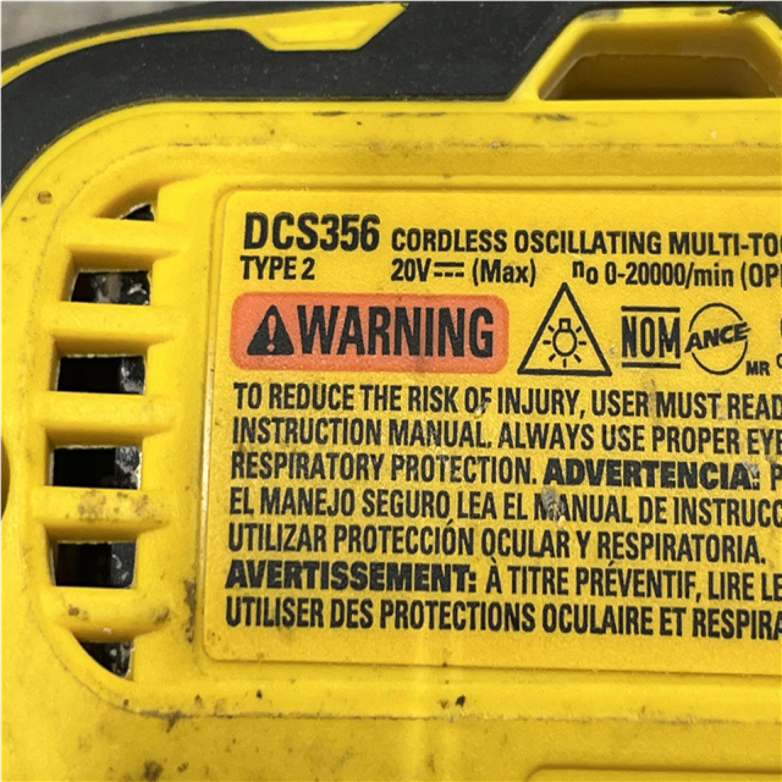 AS-IS DEWALT 20V MAX XR Cordless Brushless 3-Speed Oscillating Multi Tool Kit