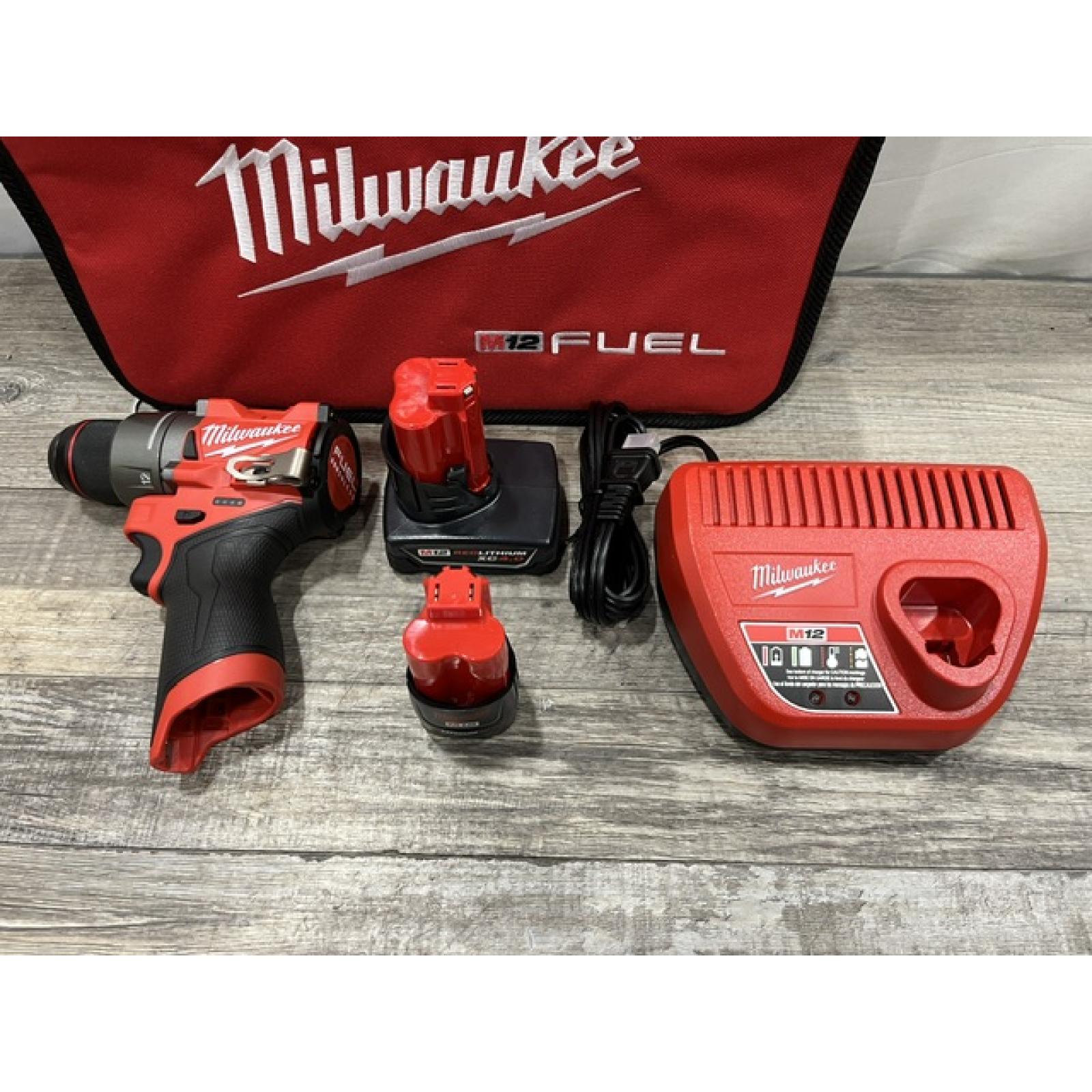 AS-IS Milwaukee FUEL 12V Lithium-Ion Brushless Cordless 1/2 in. Drill Driver Kit