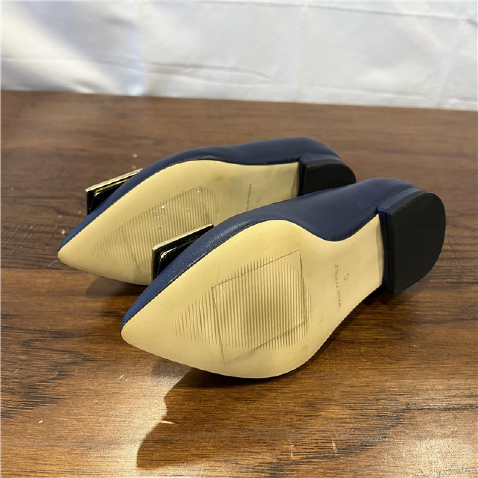 Valentino by Mario Valentino - Blue - SZ 6