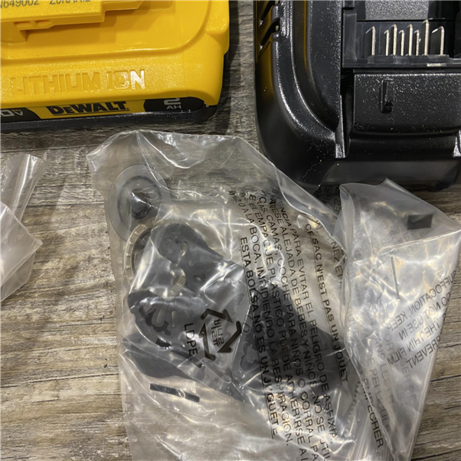 AS-IS DEWALT ATOMIC 20-Volt Lithium-Ion Cordless Brushless (4-Tool) Combo Kit