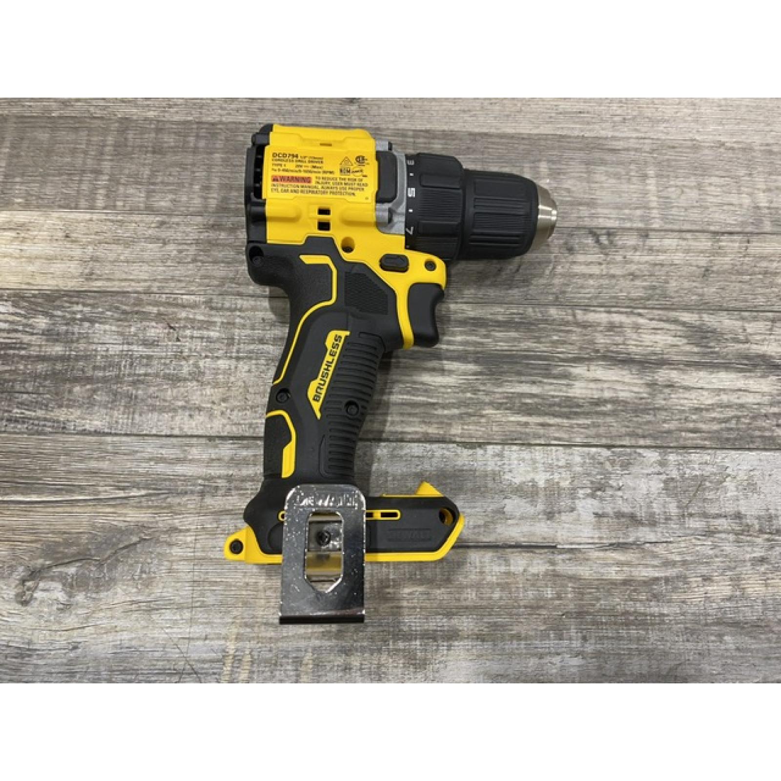 AS-IS DEWALT Atomic 20V Lithium-Ion Cordless Compact 1/2 in. Drill/Driver Kit