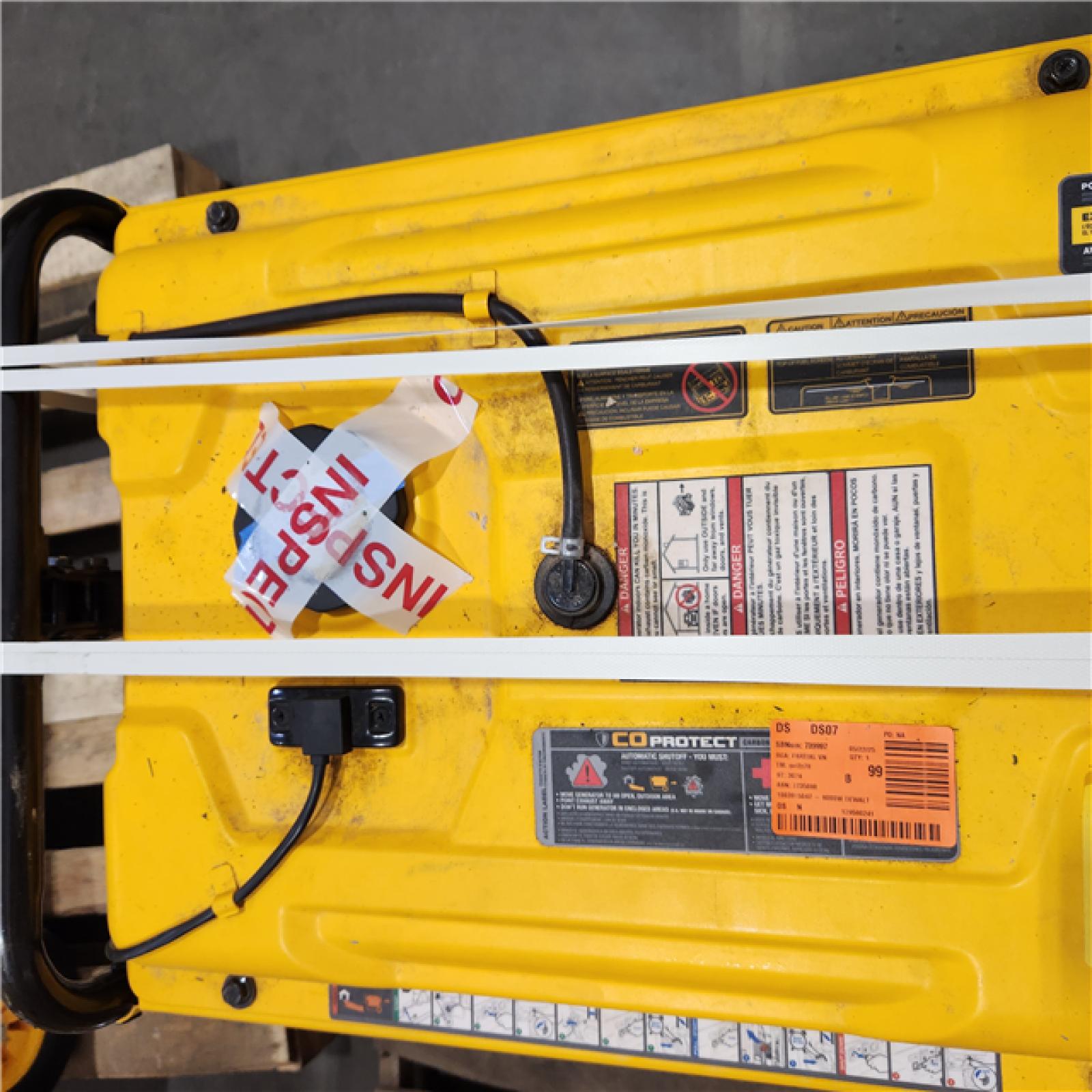 Dallas Location - As-Is DEWALT 10000 / 8000-Watt Electric Start Gas Powered