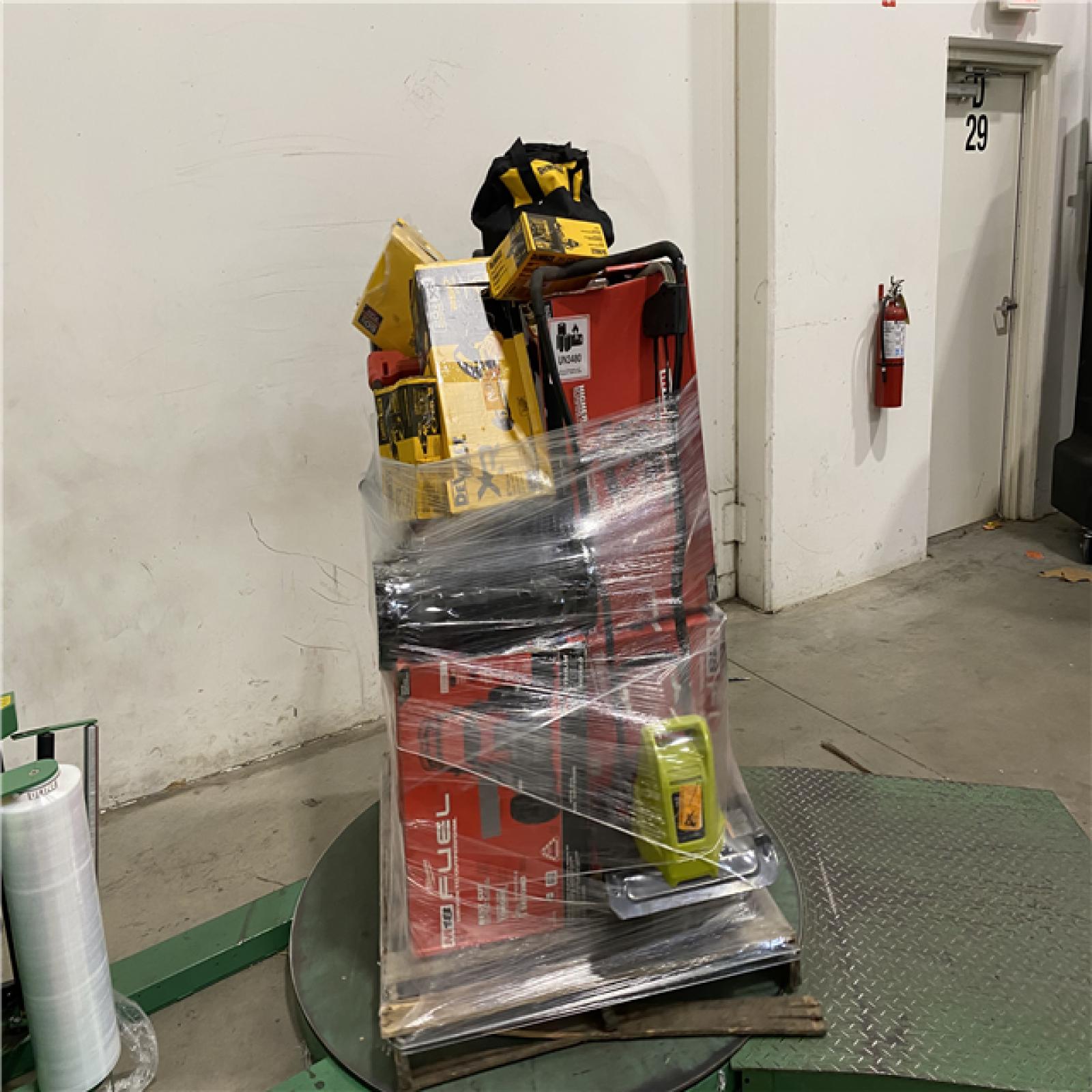 Dallas Location - As-Is Tool Pallet