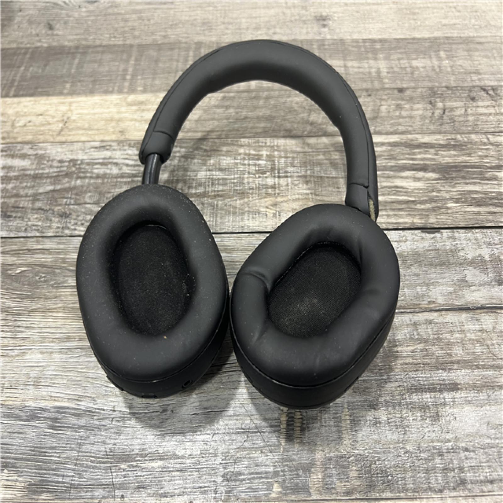 Sony WH-1000XM5 Wireless Noise-Cancelling Over-Ear Headphones