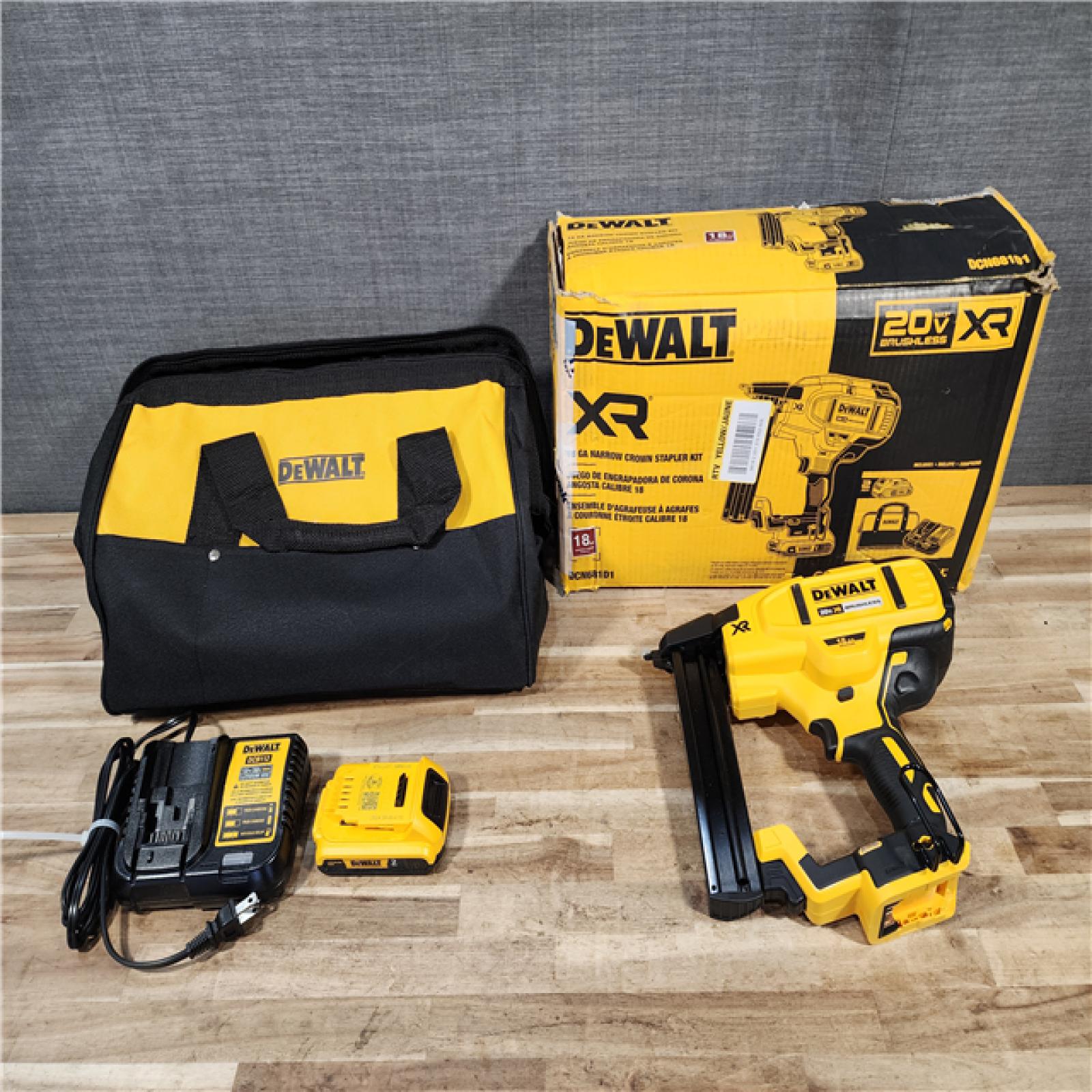 HOUSTON LOCATION - AS-IS DEWALT 20V MAX XR Lithium-Ion Cordless 18-Gauge Narrow Crown Stapler Kit