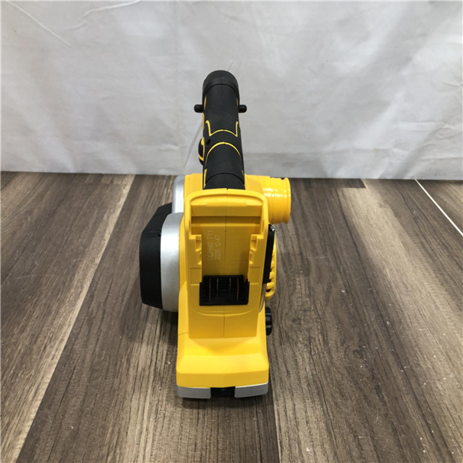 AS-IS DEWALT 20V MAX XR Cordless Brushless 3-1/4 in. Planer (Tool Only)