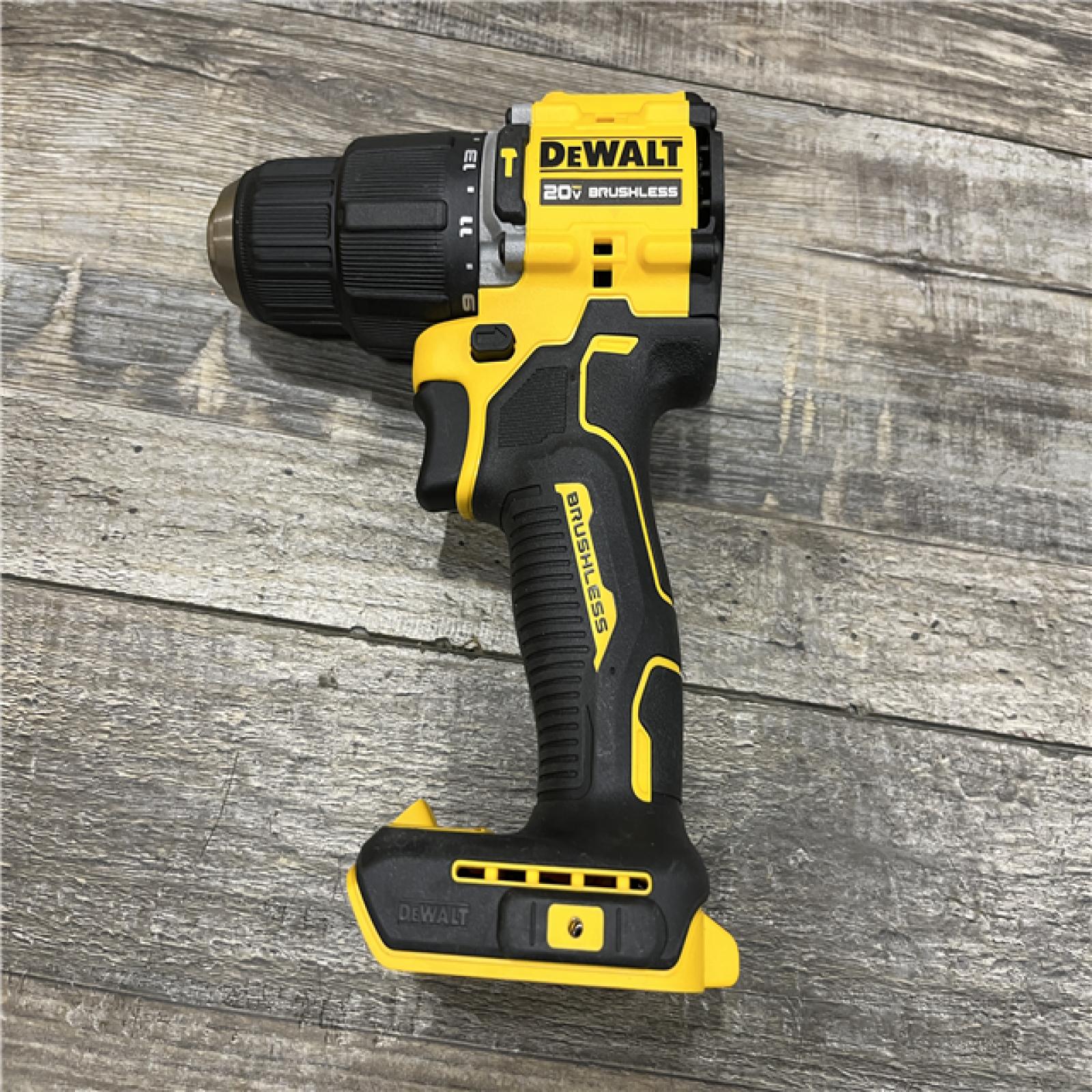 AS-IS DEWALT ATOMIC 20V Cordless 1/2 in. Compact Hammer Drill Kit