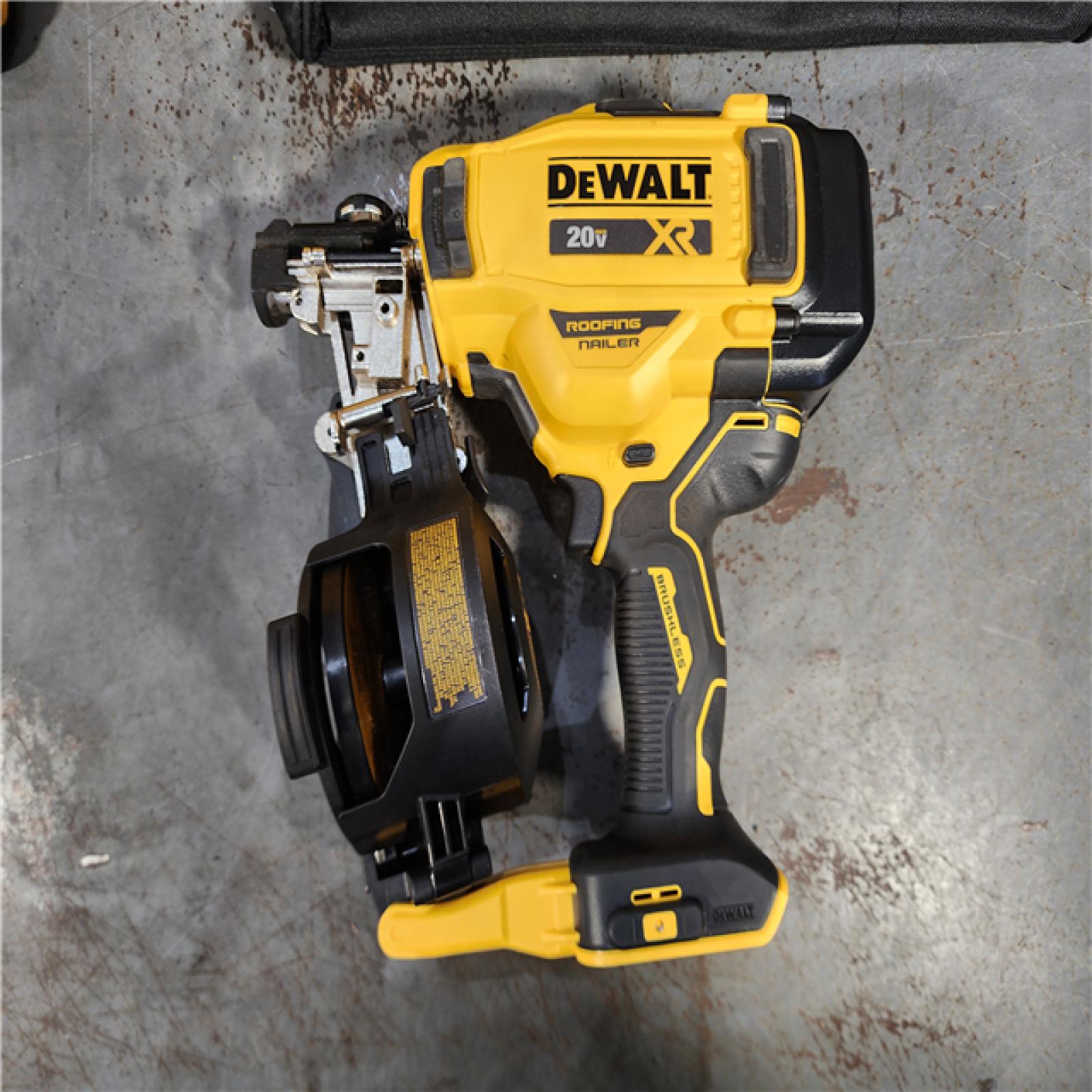 HOUSTON LOCATION - AS-IS DEWALT 2007898 Roofing Nailer Cordless