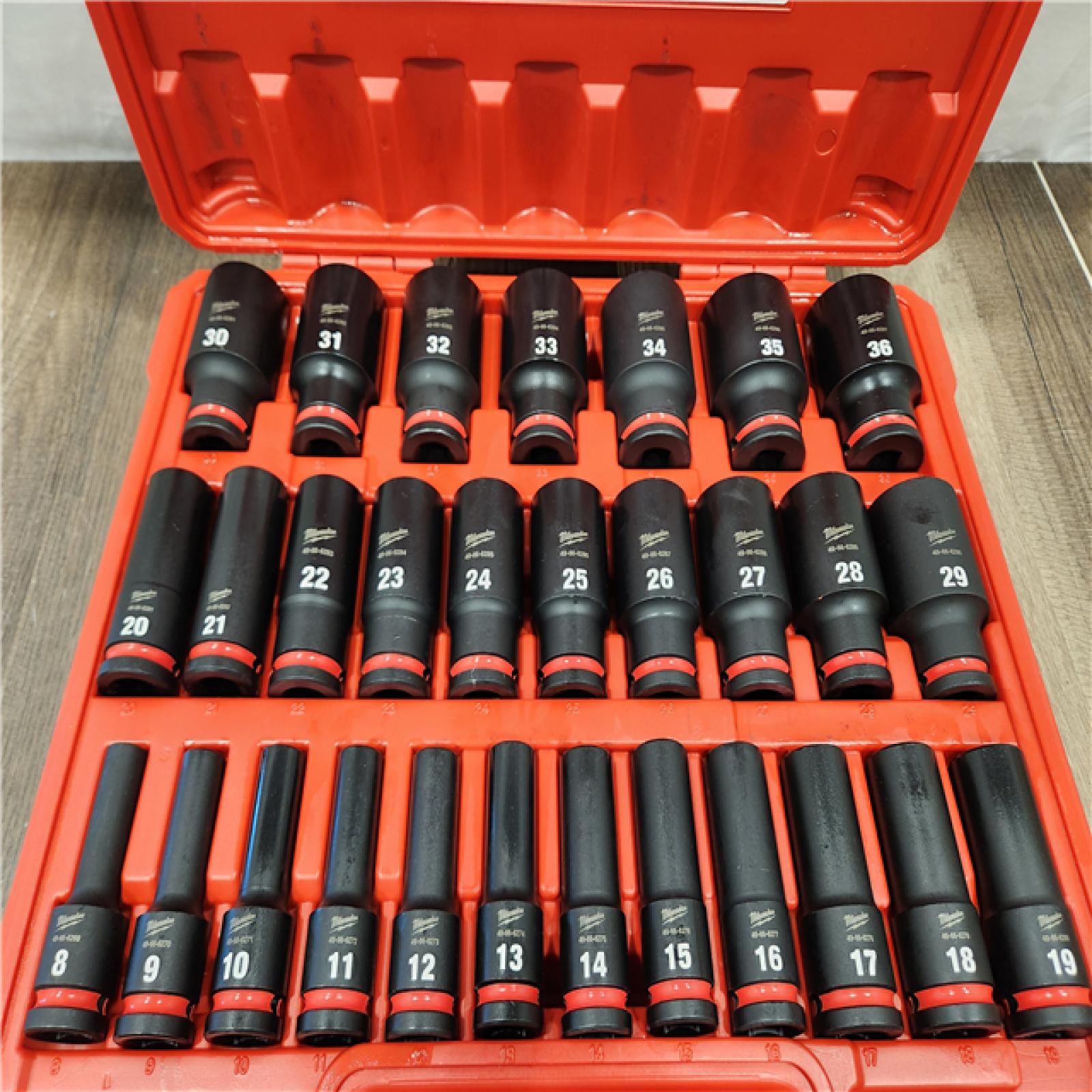 AS-IS- Milwaukee Impact Socket Set 1/2  Drive Metric 6 Point Forged Impact Steel 29-Pc