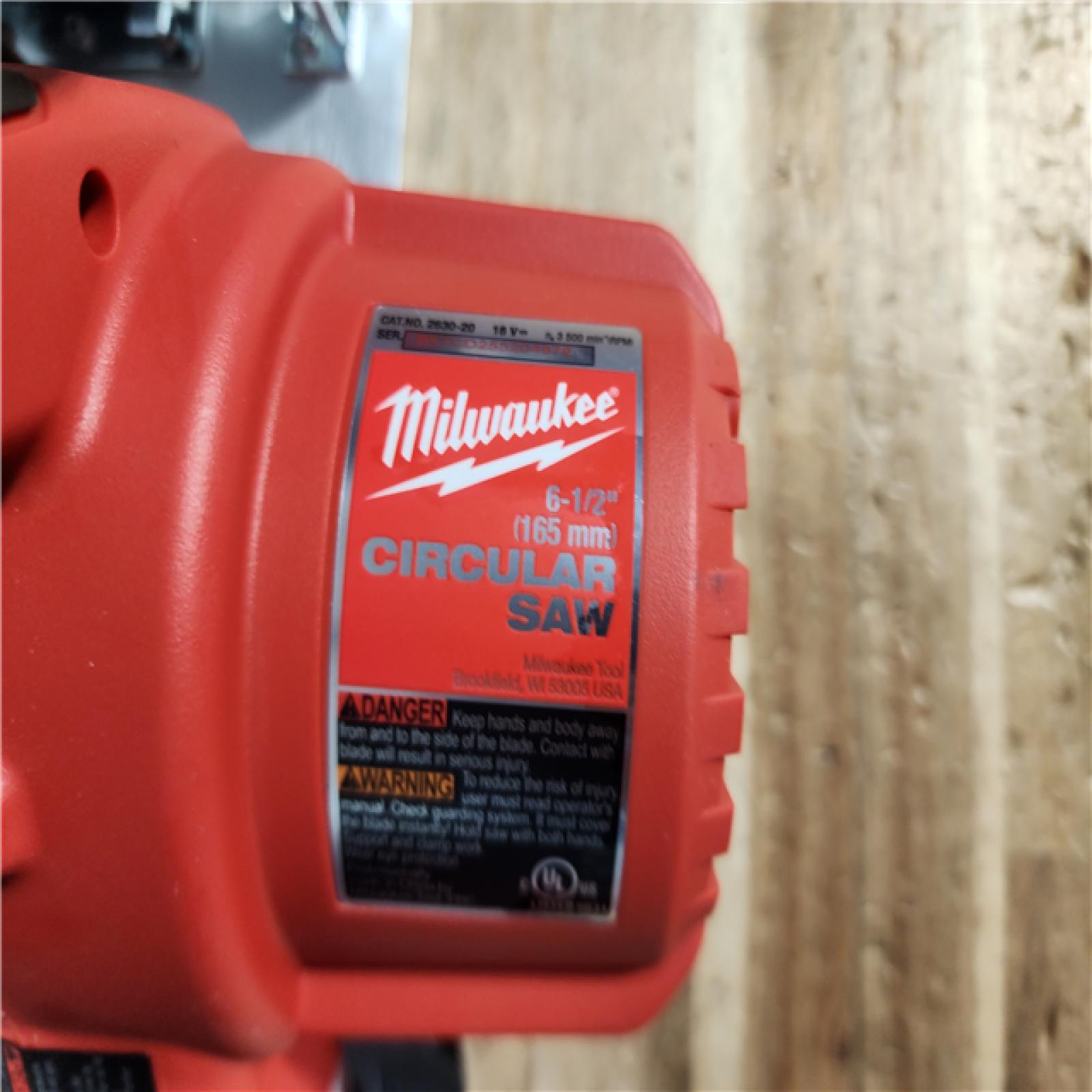 HOUSTON LOCATION - AS - IS Milwaukee 2 Tool