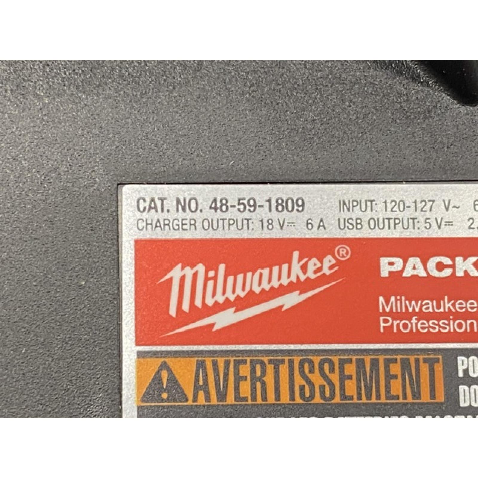 AS-IS Milwaukee 18V Lithium-Ion REDLITHIUM FORGE Starter Kit with (2) 12.0 Ah Battery Pack and PACKOUT 6-Port Rapid Charger