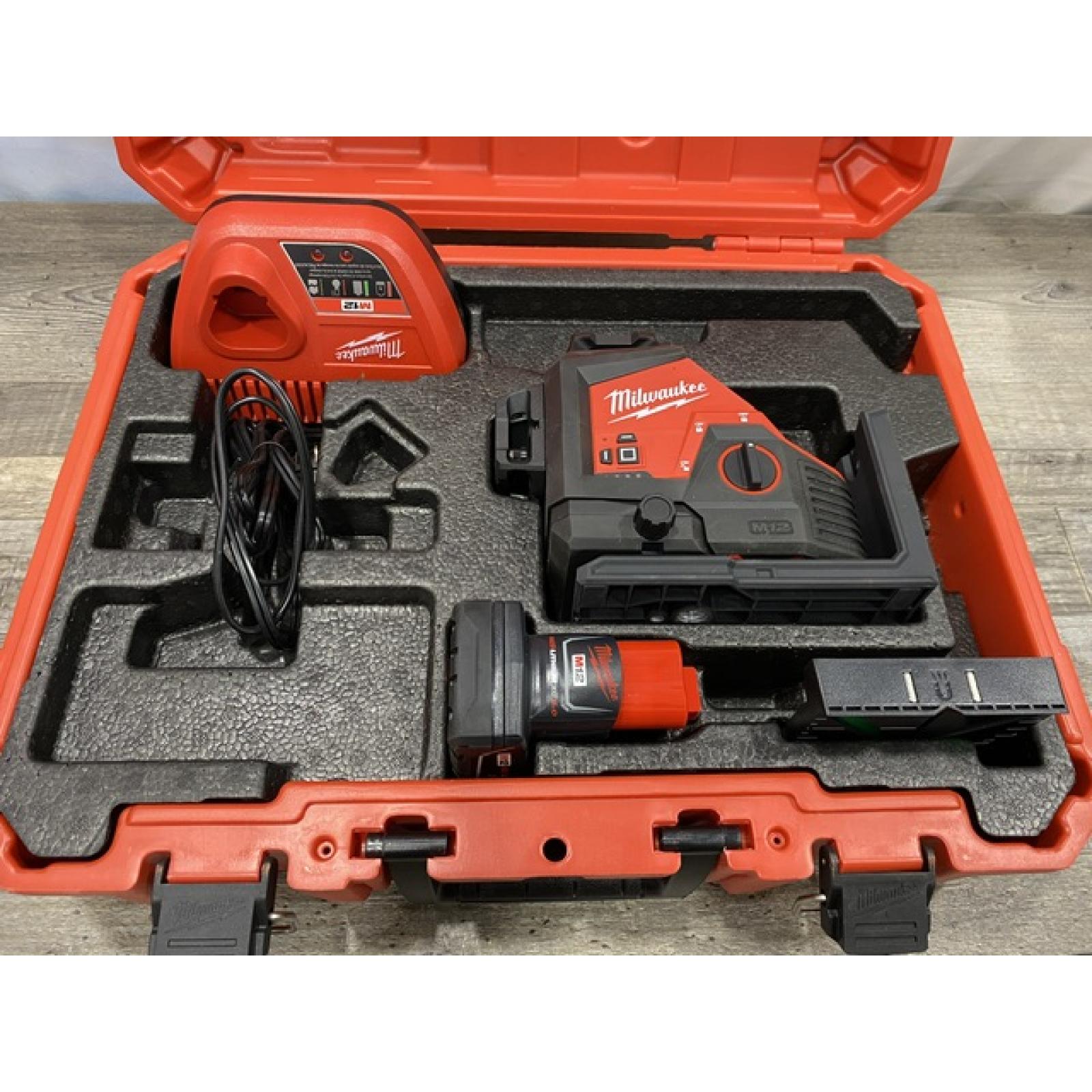 AS-IS Milwaukee 12-Volt Lithium-Ion Cordless Green 250 ft. 3-Plane Laser Level Kit