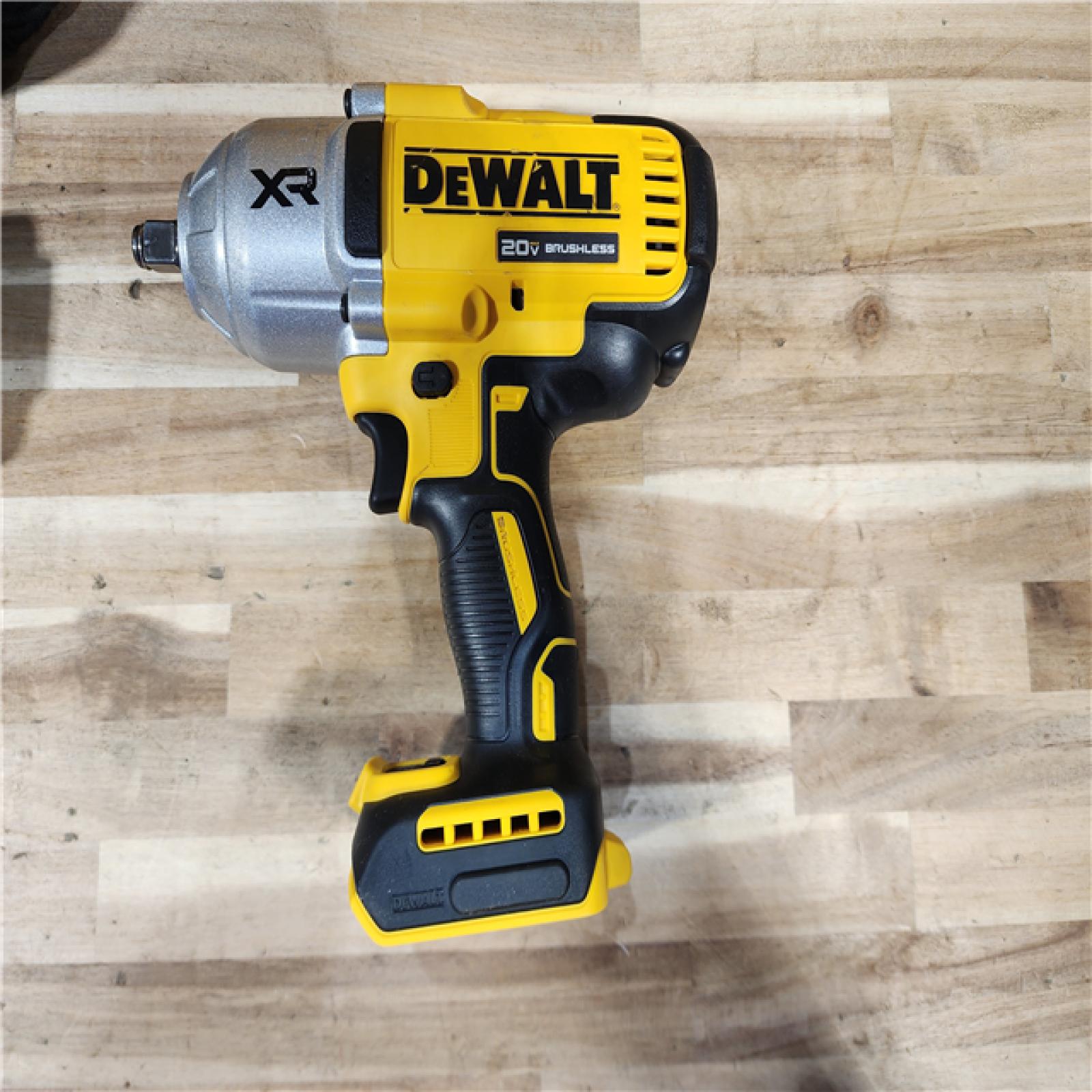 HOUSTON LOCATION - AS-IS DEWALT 20V MAX* XR 1/2 High Torque Impact Wrench W/ BATTERY & CHARGER
