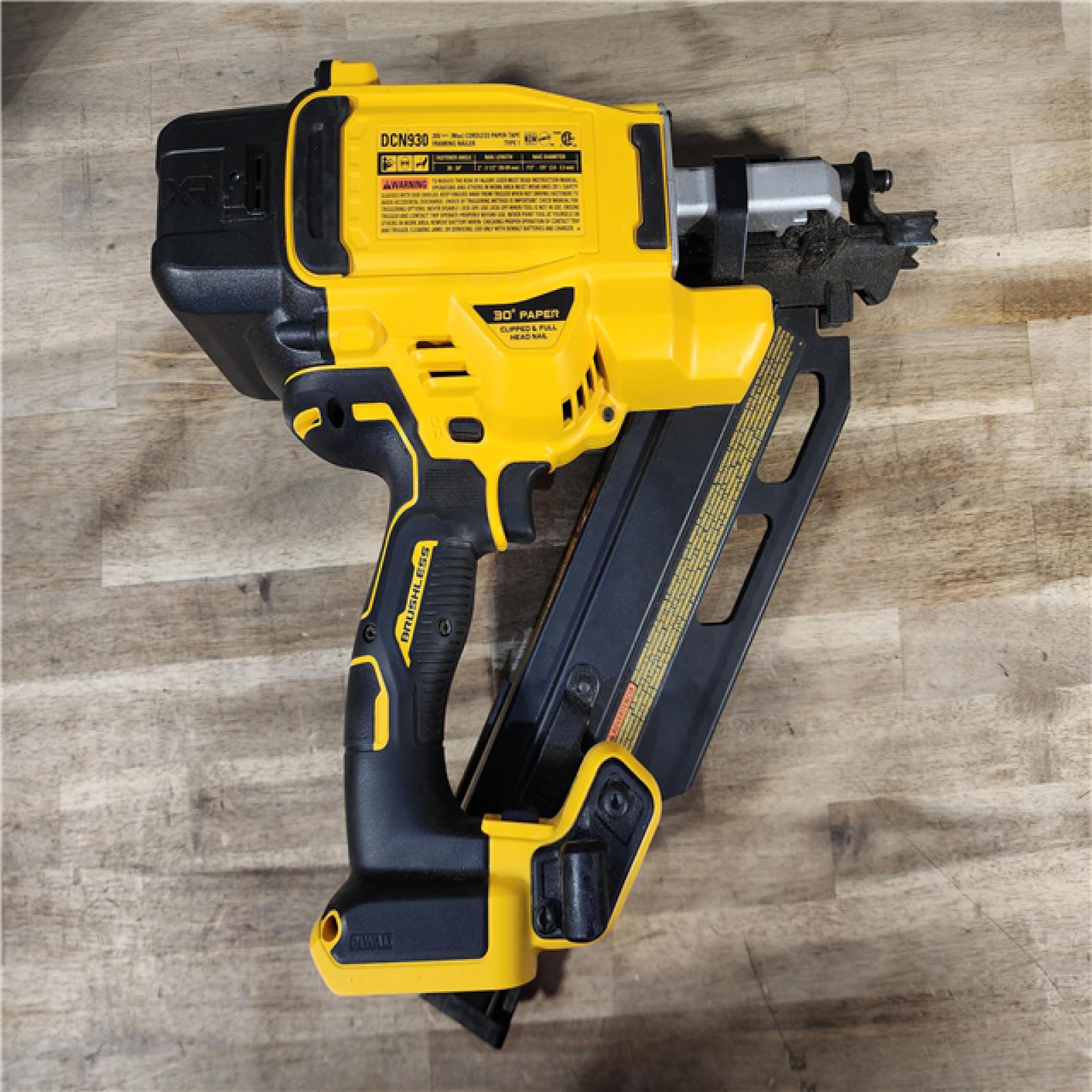 HOUSTON LOCATION - AS-IS DEWALT 20-Volt 30° Cordless Framing Nailer (Tool-Only)