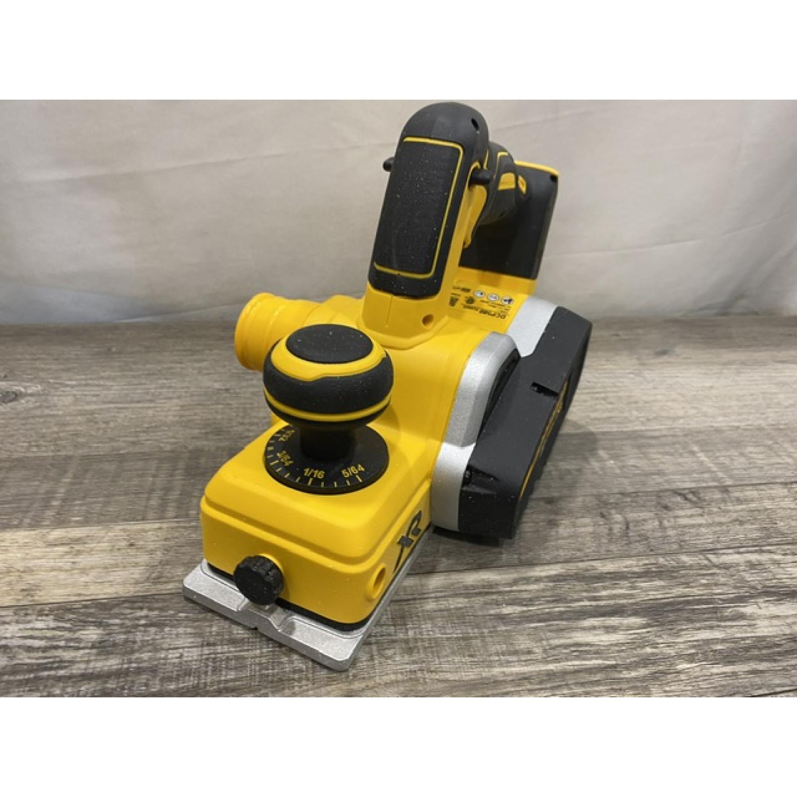 AS-IS DEWALT 20V MAX XR Cordless Brushless 3-1/4 in. Planer (Tool Only)