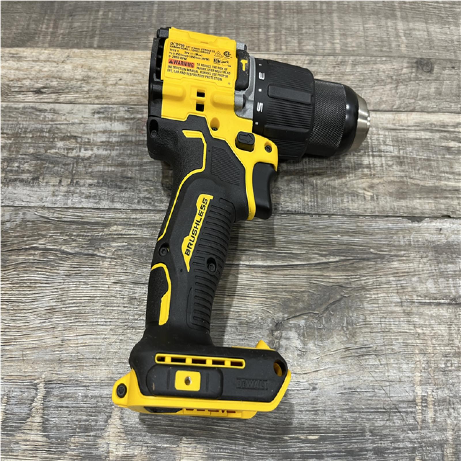 AS-IS DEWALT ATOMIC 20V Lithium-Ion Cordless 1/2 in. Hammer Drill Kit