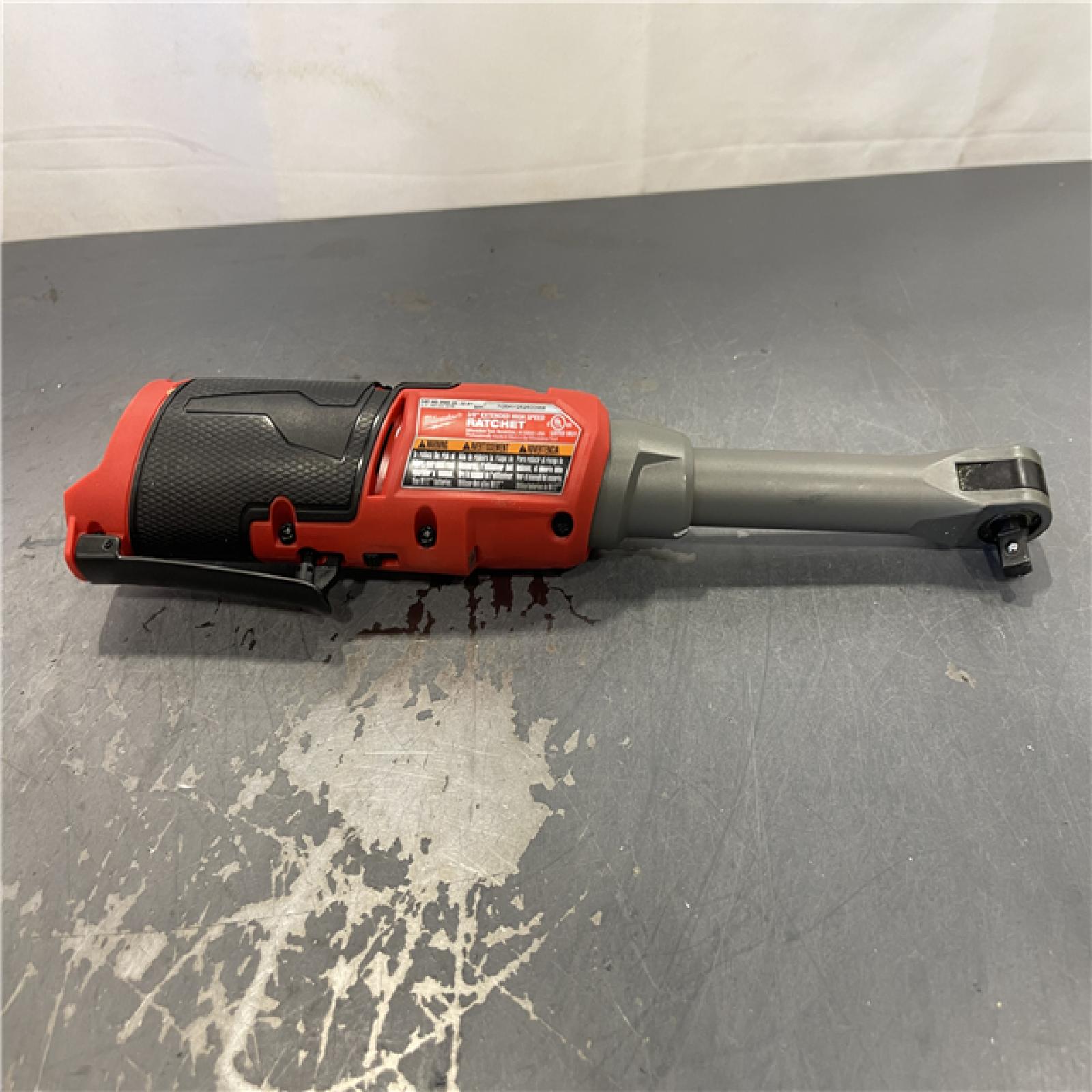 AS-IS - Milwaukee M12 FUEL 12V Lithium-Ion Brushless Cordless 3/8 in. Extended Reach High Speed Ratchet