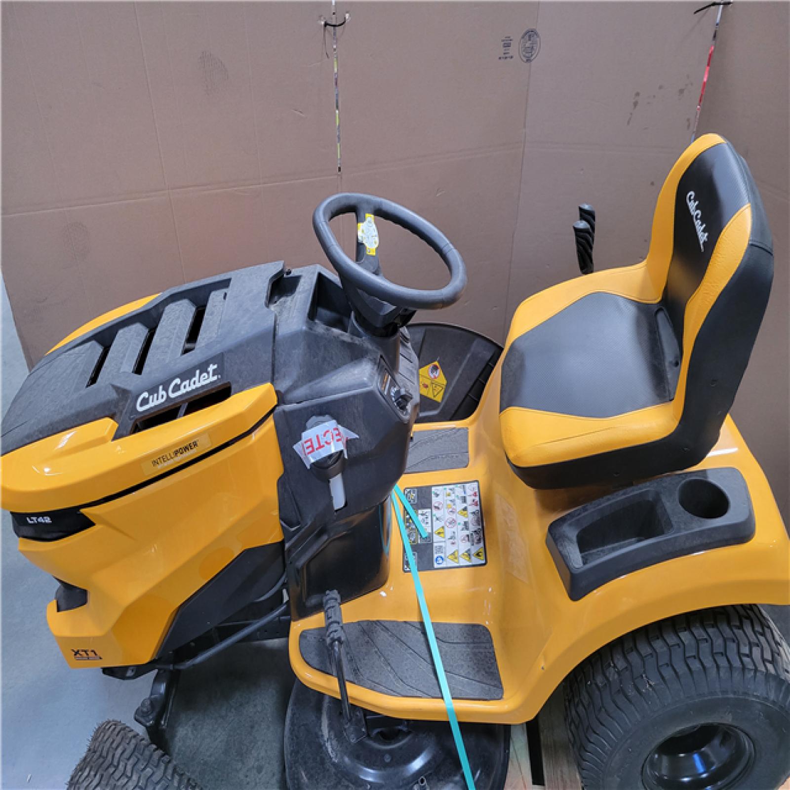 CALIFORNIA AS-IS CUB CADET XT1 ENDURO 42 IN. SIT DOWN RIDING LAWN MOWER