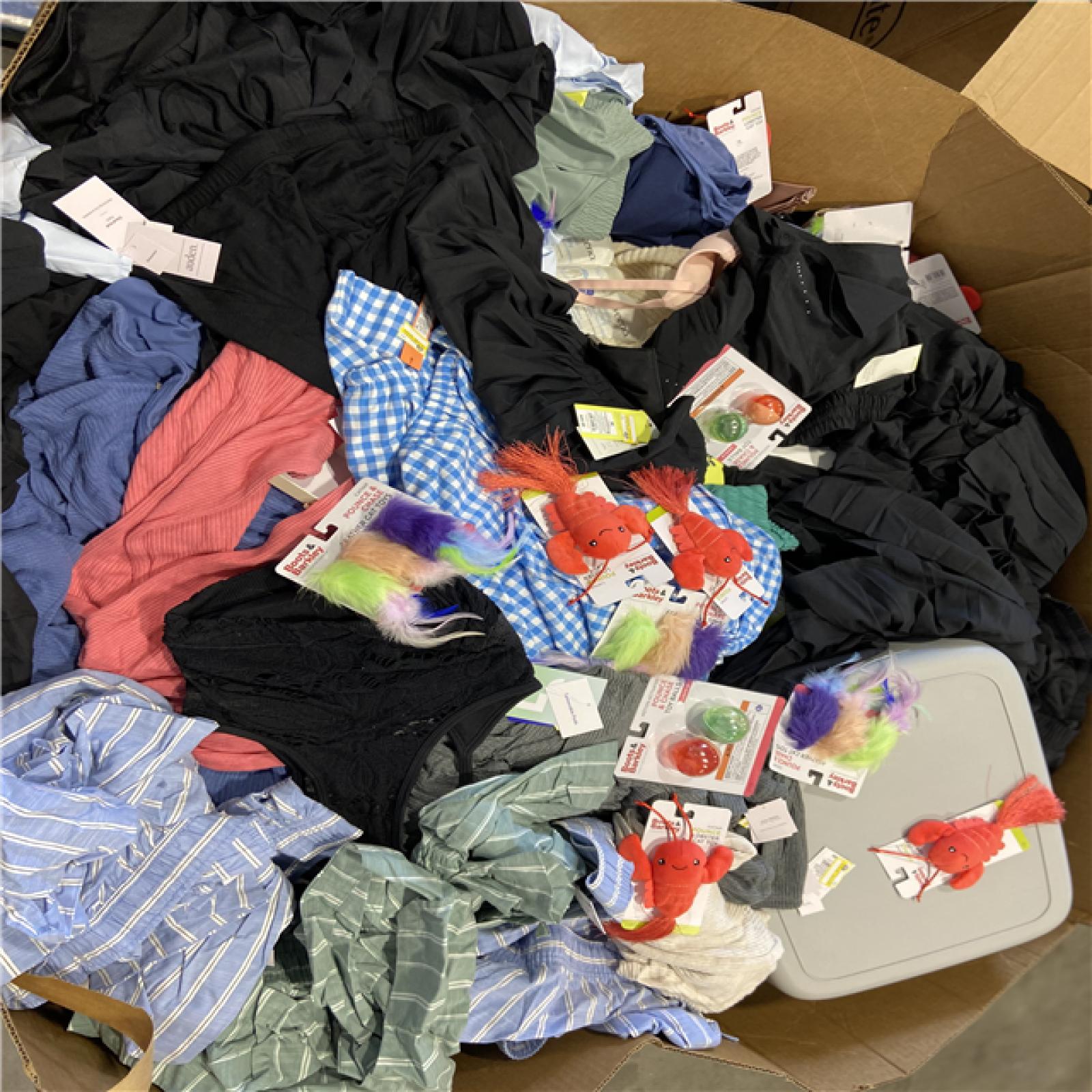 DALLAS LOCATION - BULLSEYE CLOTHING, HOME GOODS PALLET