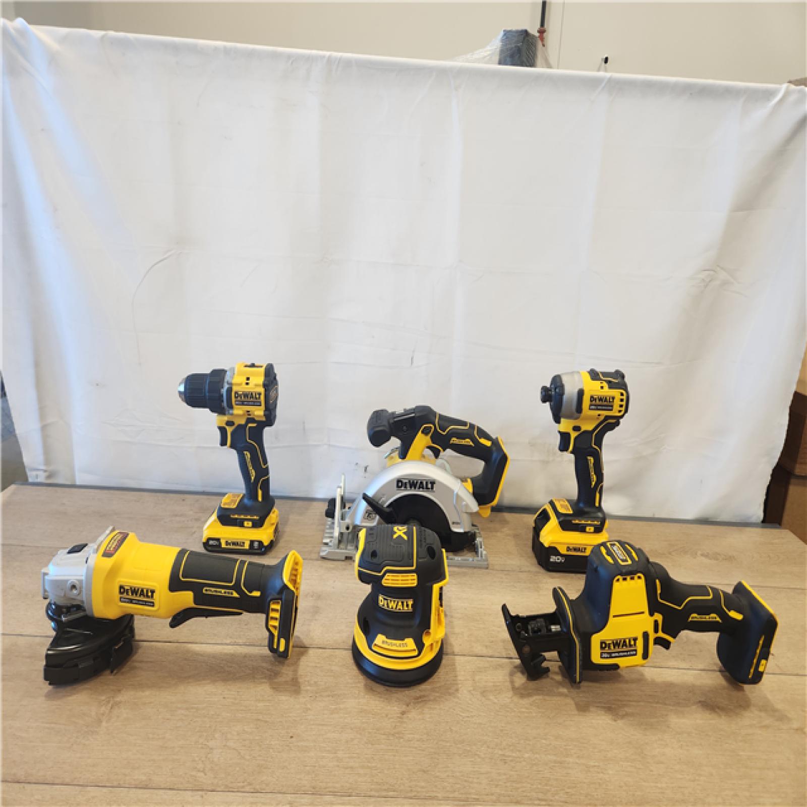 AS-IS- DEWALT 20V Lithium-Ion Cordless 6-Tool Combo Kit with 5.0 Ah and 2.0 Ah Batteries  Charger and Tough System 2.0 Rolling Toolbox