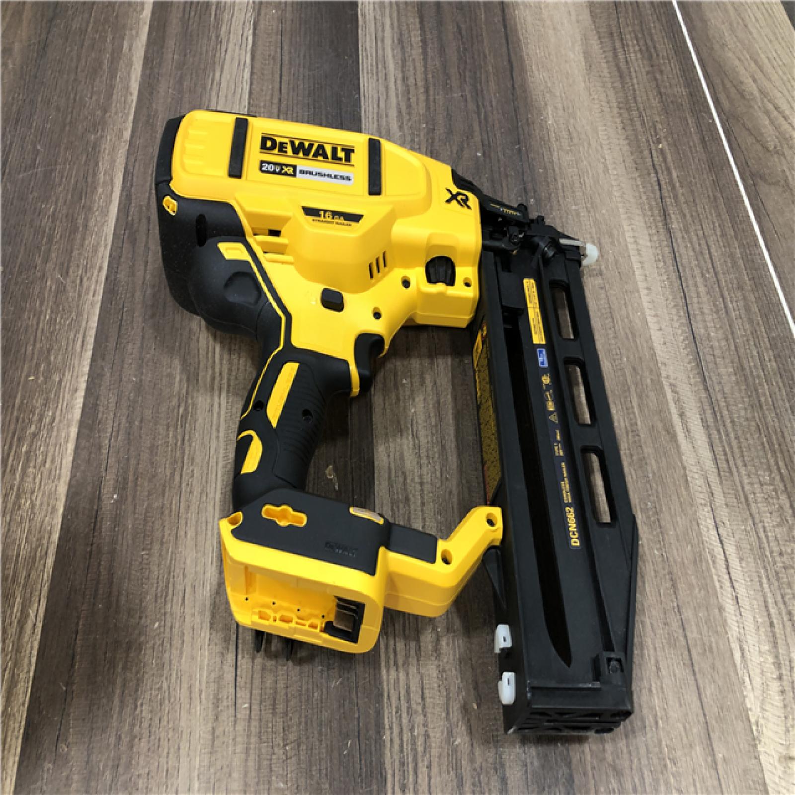 AS-IS DEWALT 20V MAX XR 16-Gauge Lithium-Ion Cordless Finish Nailer (Tool Only)