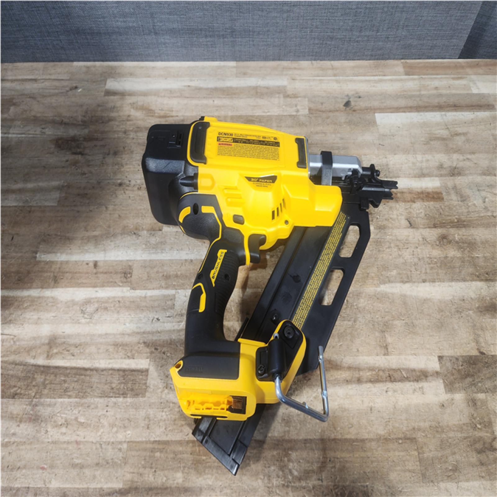 Houston Location DEWALT 20V 30 Degree Cordless Framing Nailer (Tool-Only)