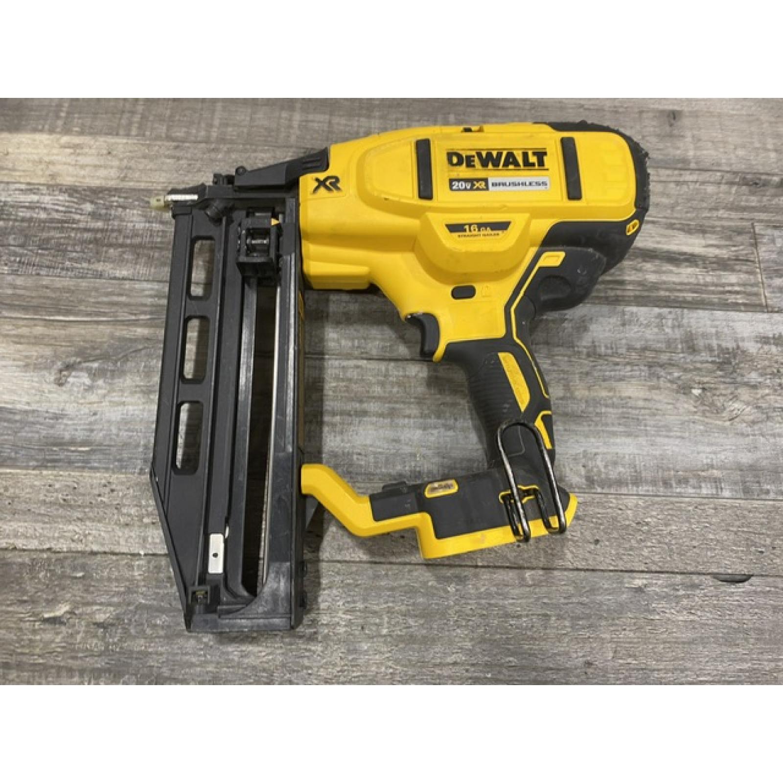 AS-IS DEWALT 20V MAX XR 16-Gauge Lithium-Ion Cordless Finish Nailer (Tool Only)
