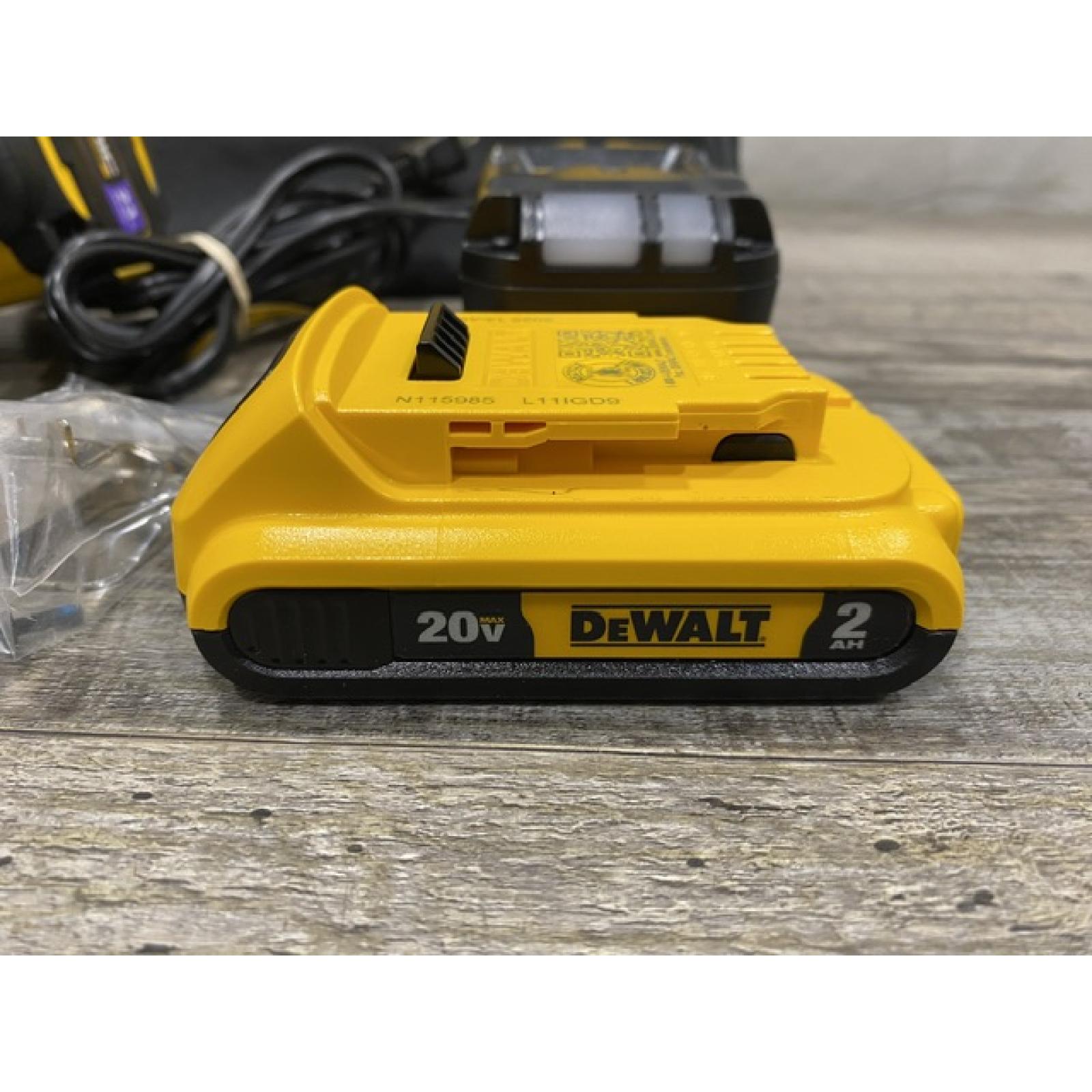 AS-IS DEWALT ATOMIC 20V MAX Lithium Ion Cordless 23 Gauge Pin Nailer Kit