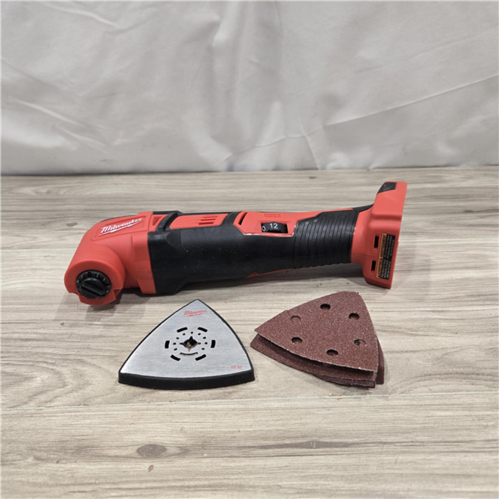 AS-IS Milwaukee 2626-20 M18  Cordless Multi-Tool (Tool Only)