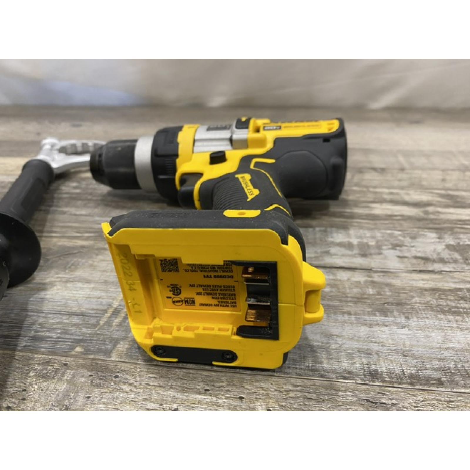AS-IS DEWALT 20V MAX Brushless Cordless 1/2 in. Hammer Drill/Driver with FLEXVOLT ADVANTAGE (Tool Only)