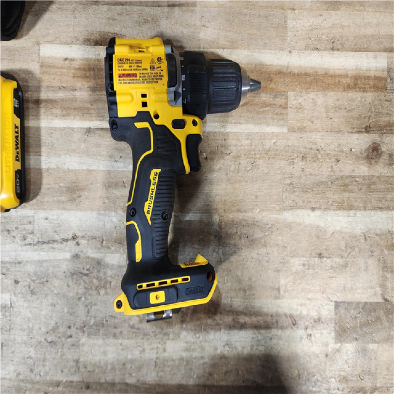 HOUSTON LOCATION - AS - IS DEWALT Atomic 20V Lithium-Ion Cordless Compact 1/2 in. Drill/Driver Kit