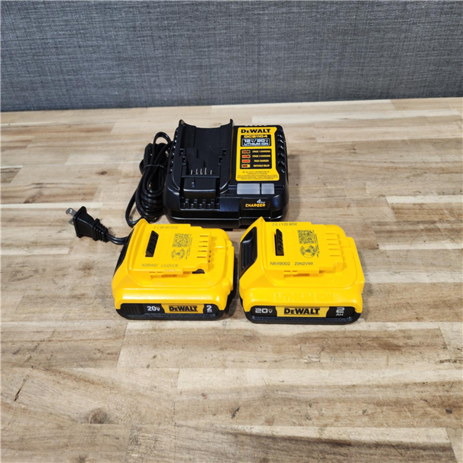 HOUSTON LOCATION - AS-IS DEWALT 2 TOOL COMBO KIT W/ (2) BATTERY & CHARGER