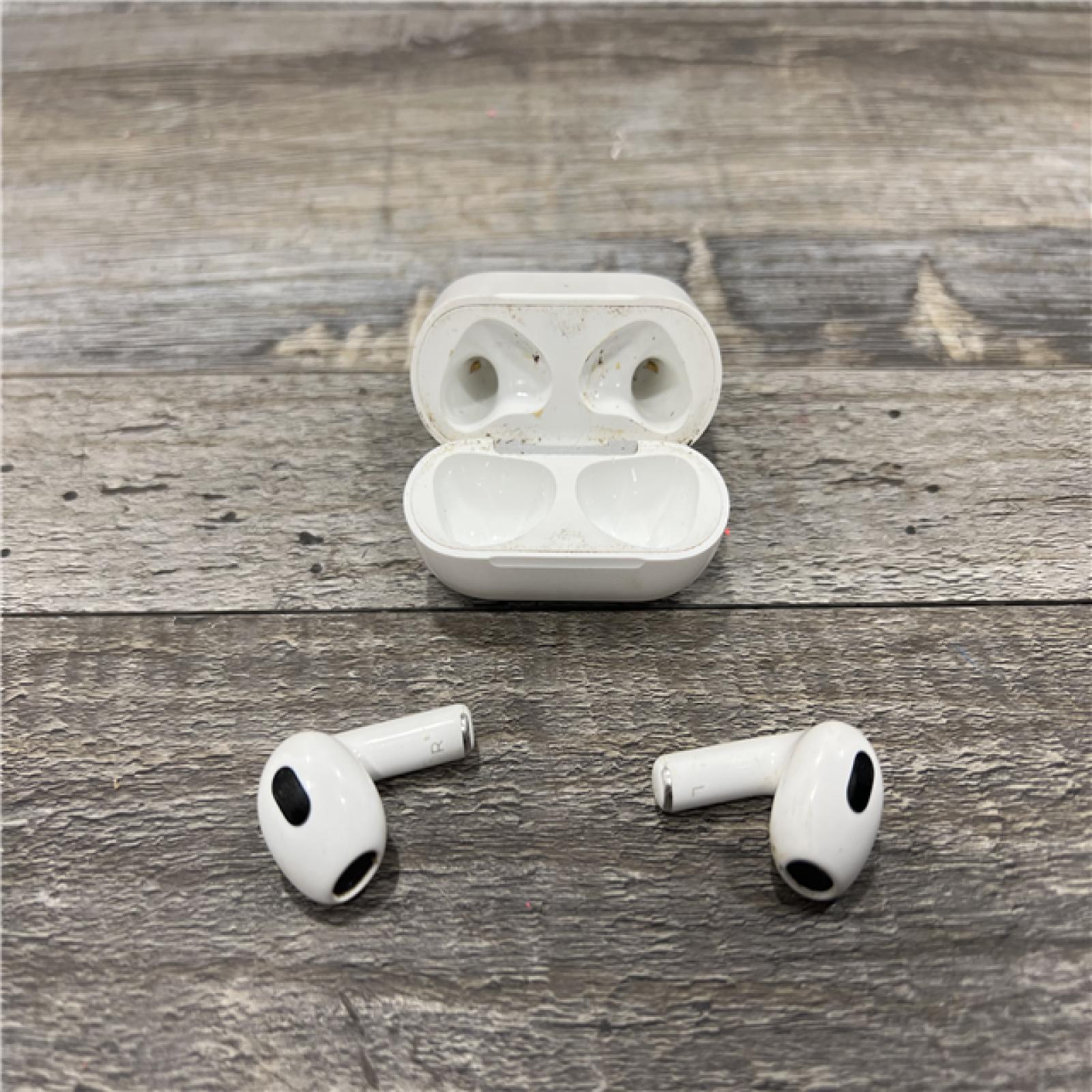 AS-IS AirPods (3rd Generation) with Lightning Charging Case