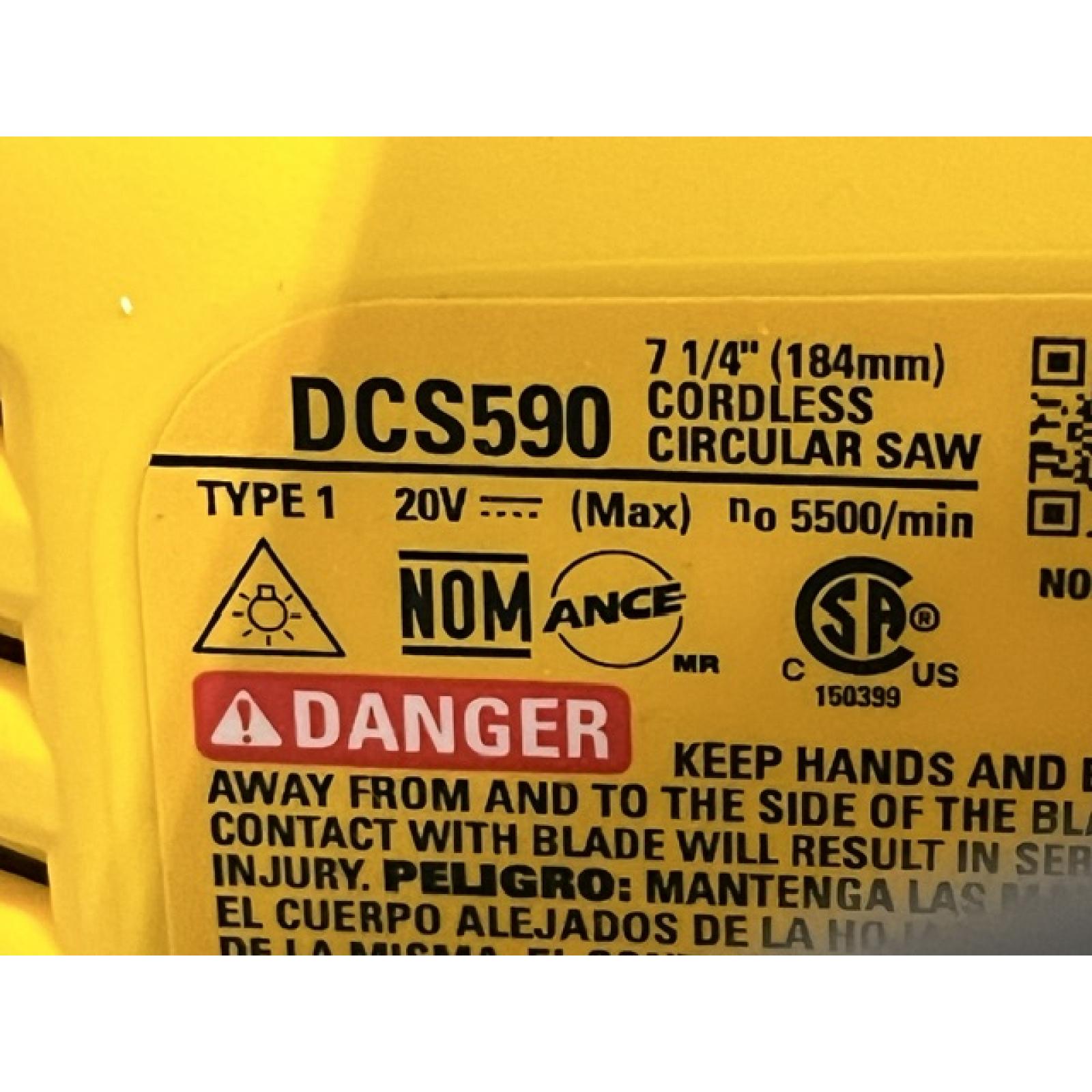 AS-IS DEWALT 20-Volt MAX 7-1/4 in. Cordless Circular Saw (Tool Only)