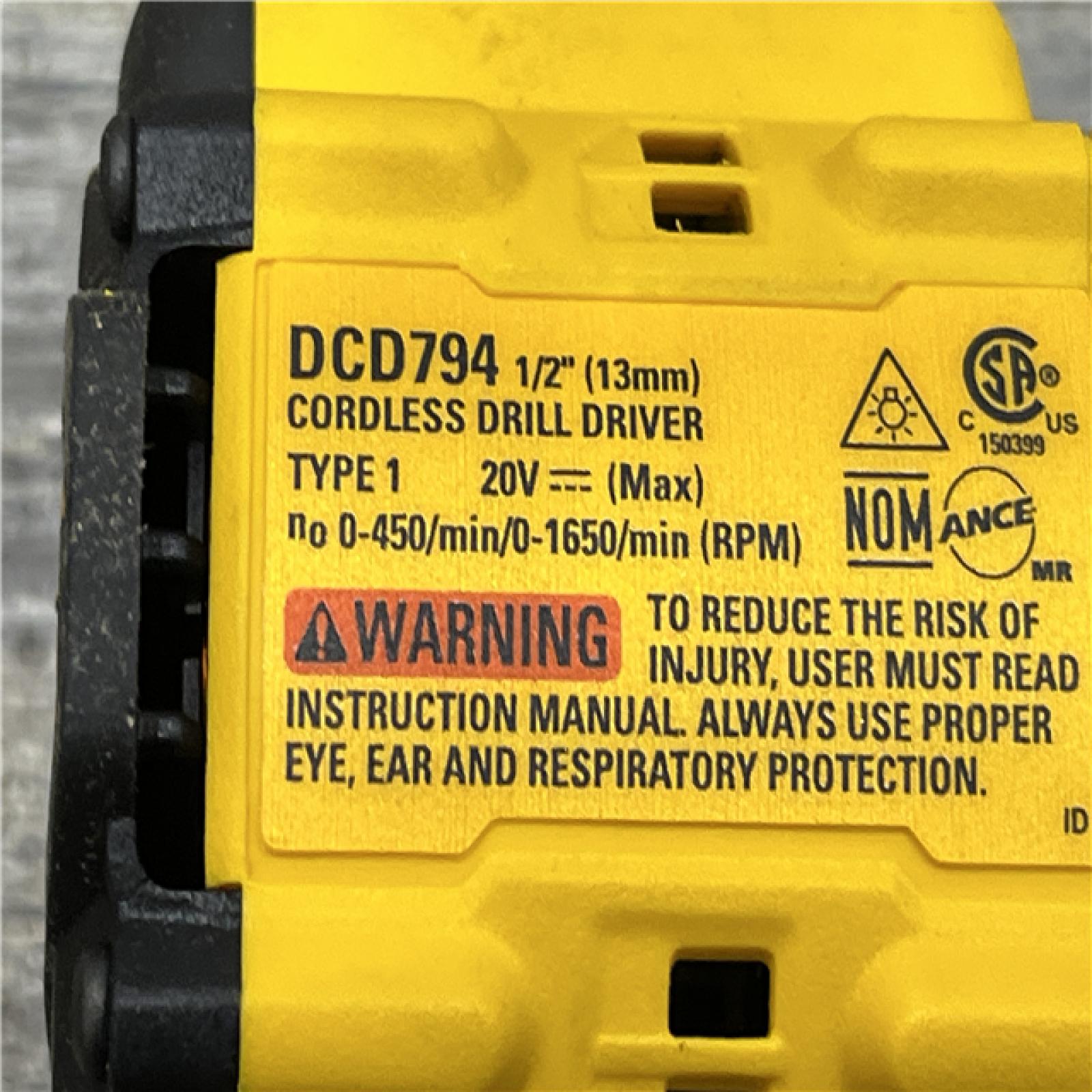 AS-IS DEWALT Atomic 20V Lithium-Ion Cordless Compact 1/2 in. Drill/Driver Kit