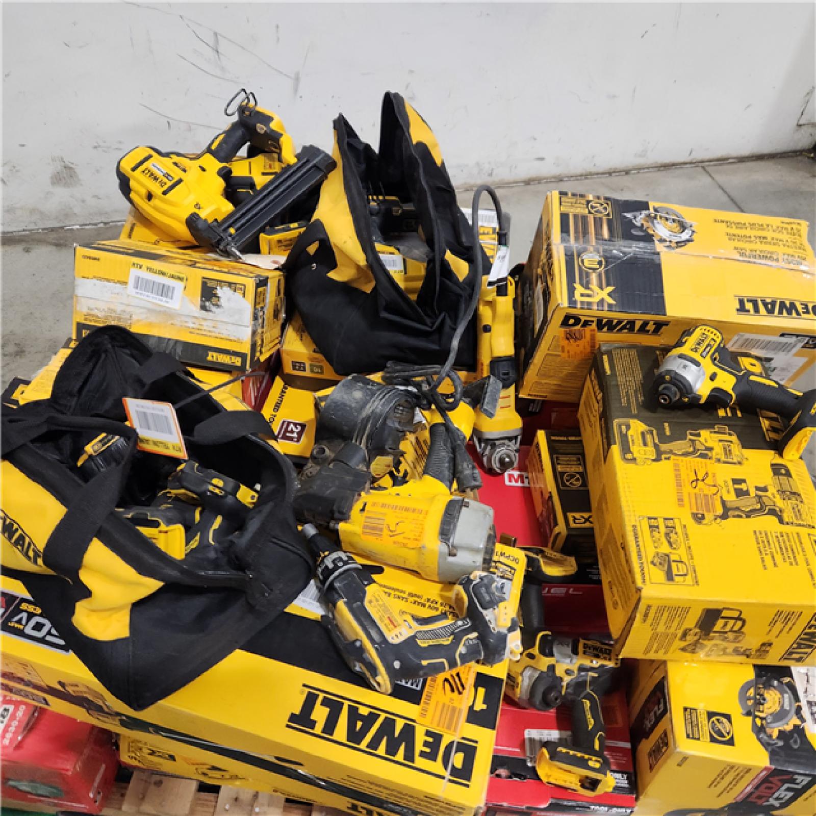 Dallas Location - As-Is Tool Pallet