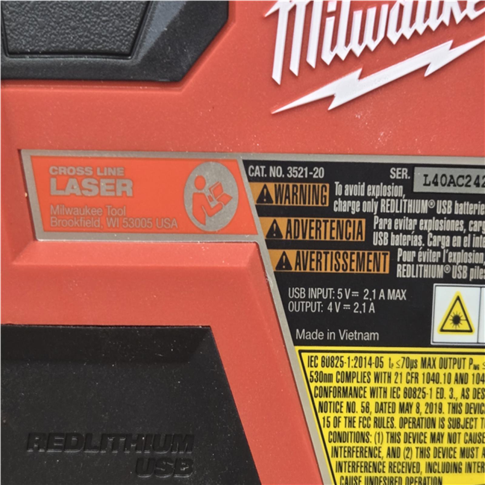 AS-IS Milwaukee 100 ft. REDLITHIUM Lithium-Ion USB Green Rechargeable Cross Line Laser Level with Charger