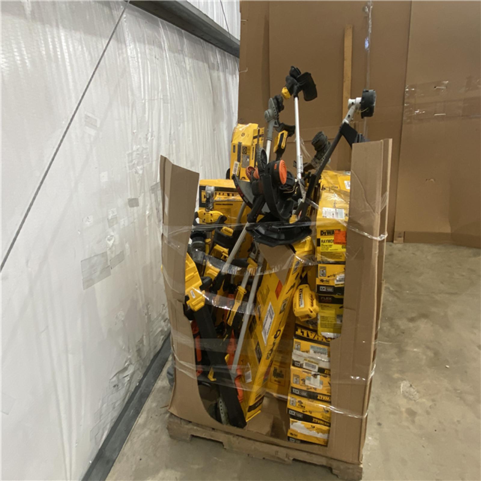 Houston Location - AS-IS Long Pallet