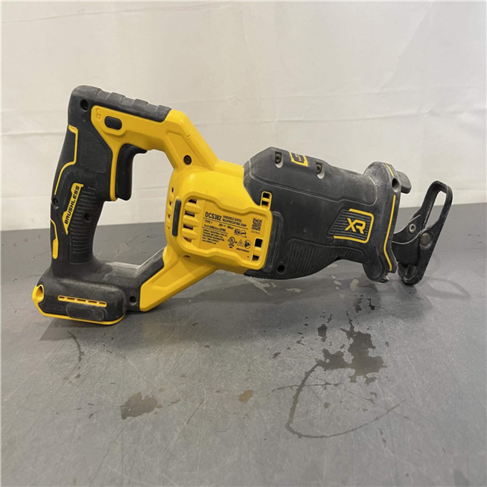 AS-IS - DEWALT 20V MAX XR Cordless Brushless Reciprocating Saw