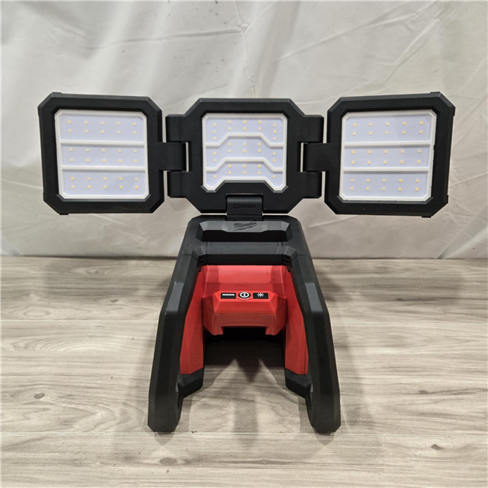 AS-IS Milwaukee M18 4500 Lm LED Battery Handheld Flood Light
