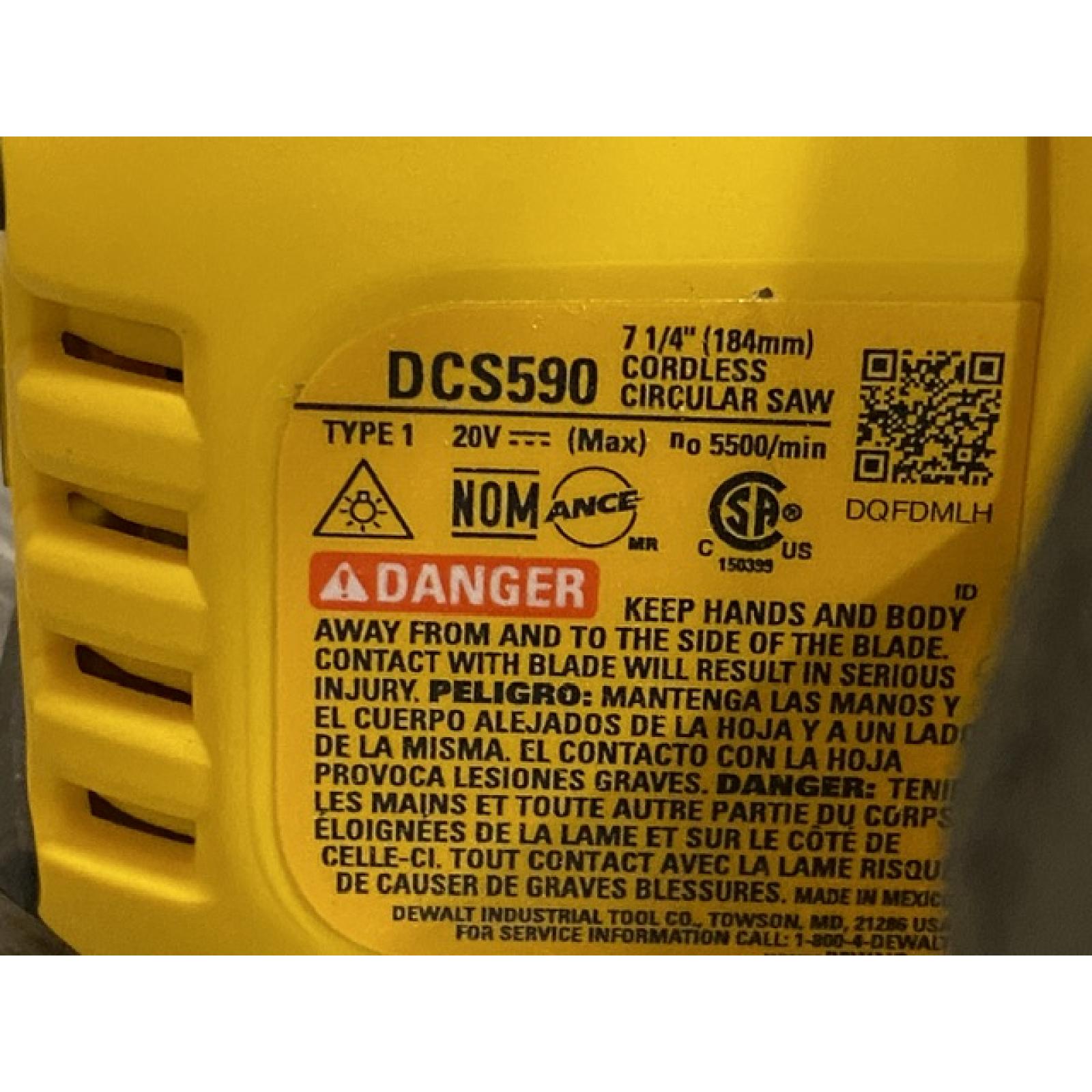 AS-IS DEWALT 20-Volt MAX 7-1/4 in. Cordless Circular Saw (Tool Only)