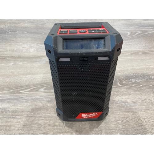 AS-IS Milwaukee 12-Volt Lithium-Ion Cordless Bluetooth/AM/FM Jobsite Radio (Tool Only)