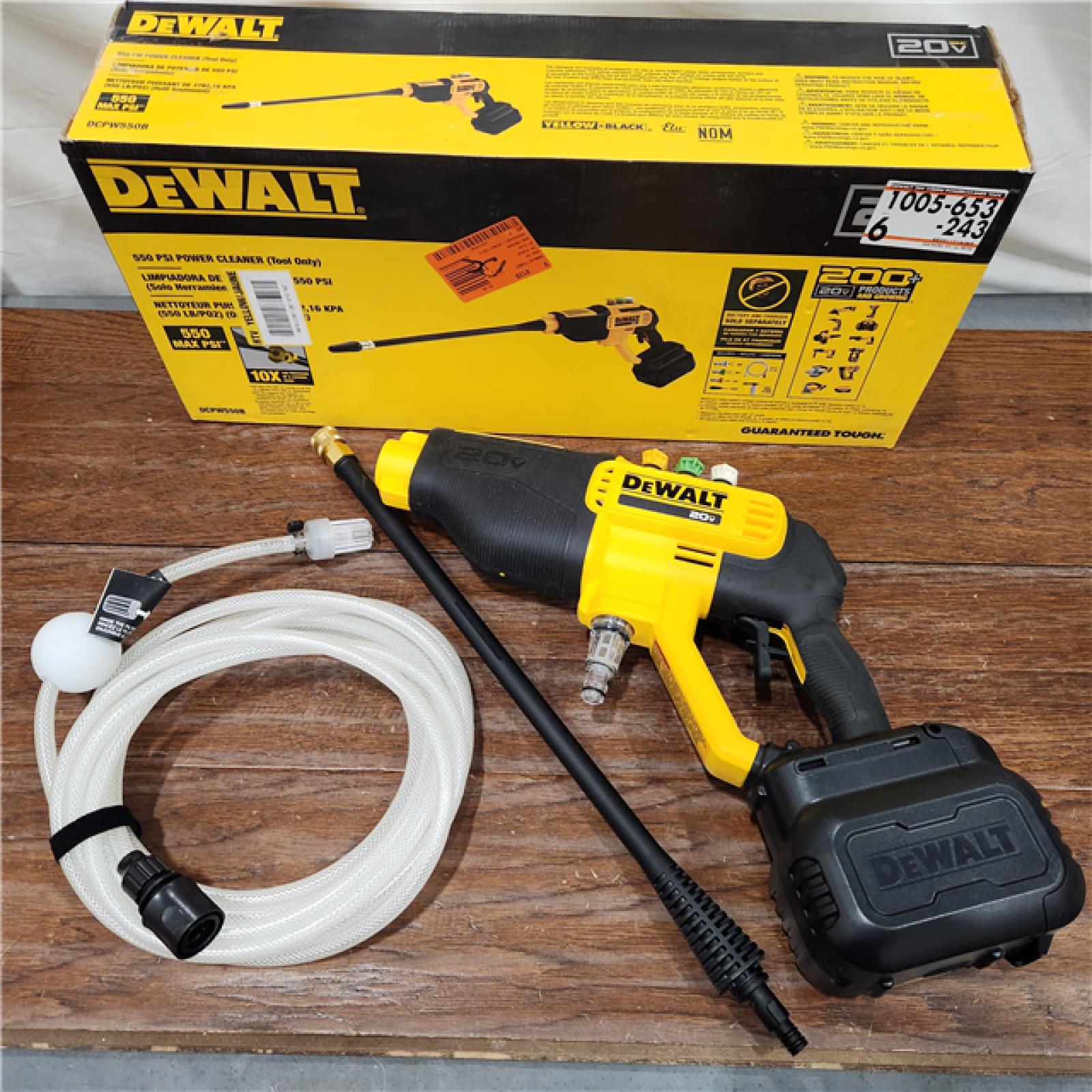 AS-IS Dewalt 20V 550 PSI  1 GPM Cordless Power Cleaner W/ 4 Nozzles Tool-Only DCPW550B