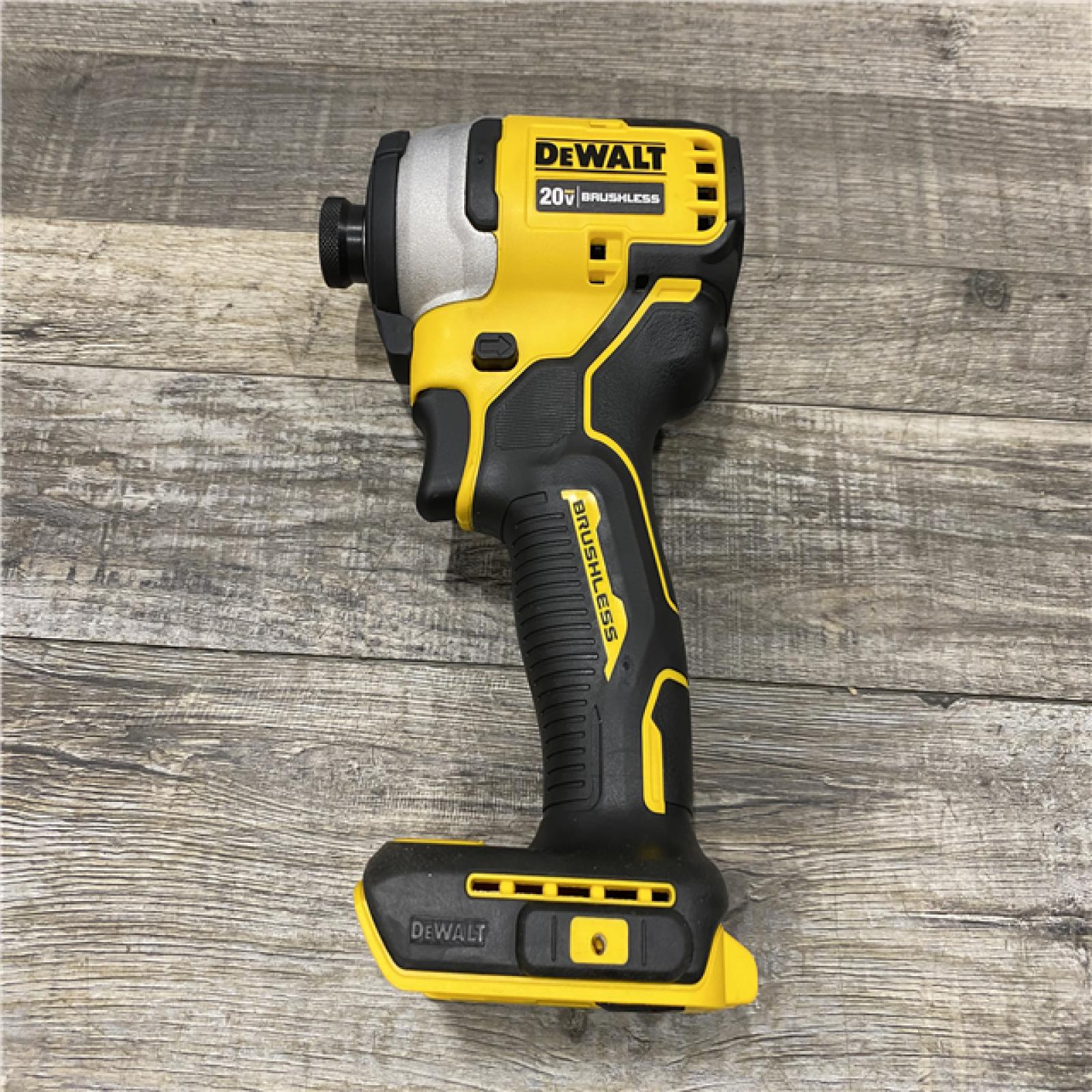 AS-IS DEWALT Atomic 20V Max Lithium-Ion Brushless Cordless Compact 1/4 in. Impact Driver Kit