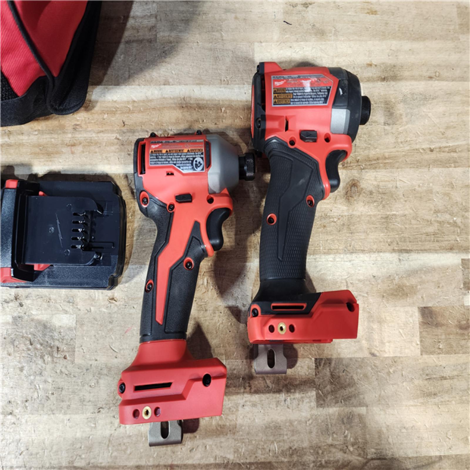 HOUSTON LOCATION - AS - IS Milwaukee 2 Tool Combo Kit W/ (2) Battery & Charger