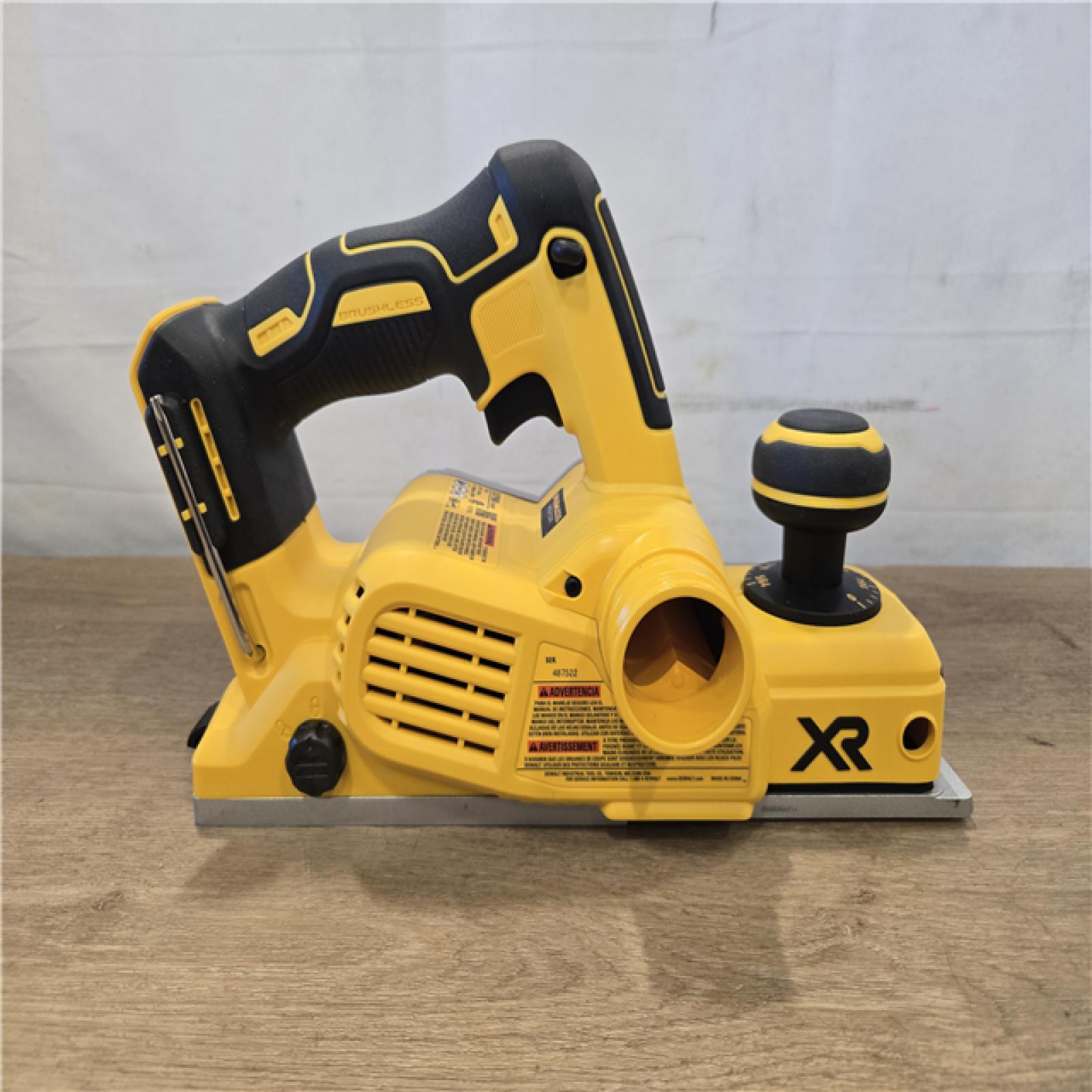 AS-IS DEWALT 20V MAX XR Cordless 3-1/4 in. Planer (Tool Only)