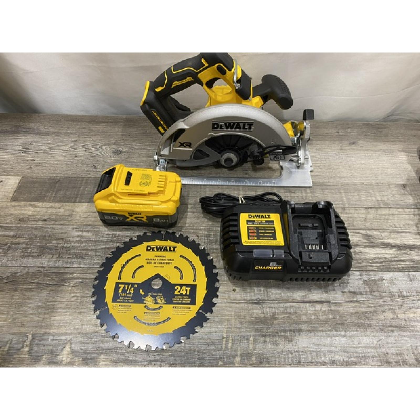 AS-IS DEWALT 20V MAX Lithium-Ion 7-1/4 in. Cordless Circular Saw Kit