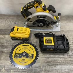 AS-IS DEWALT 20V MAX Lithium-Ion 7-1/4 in. Cordless Circular Saw Kit